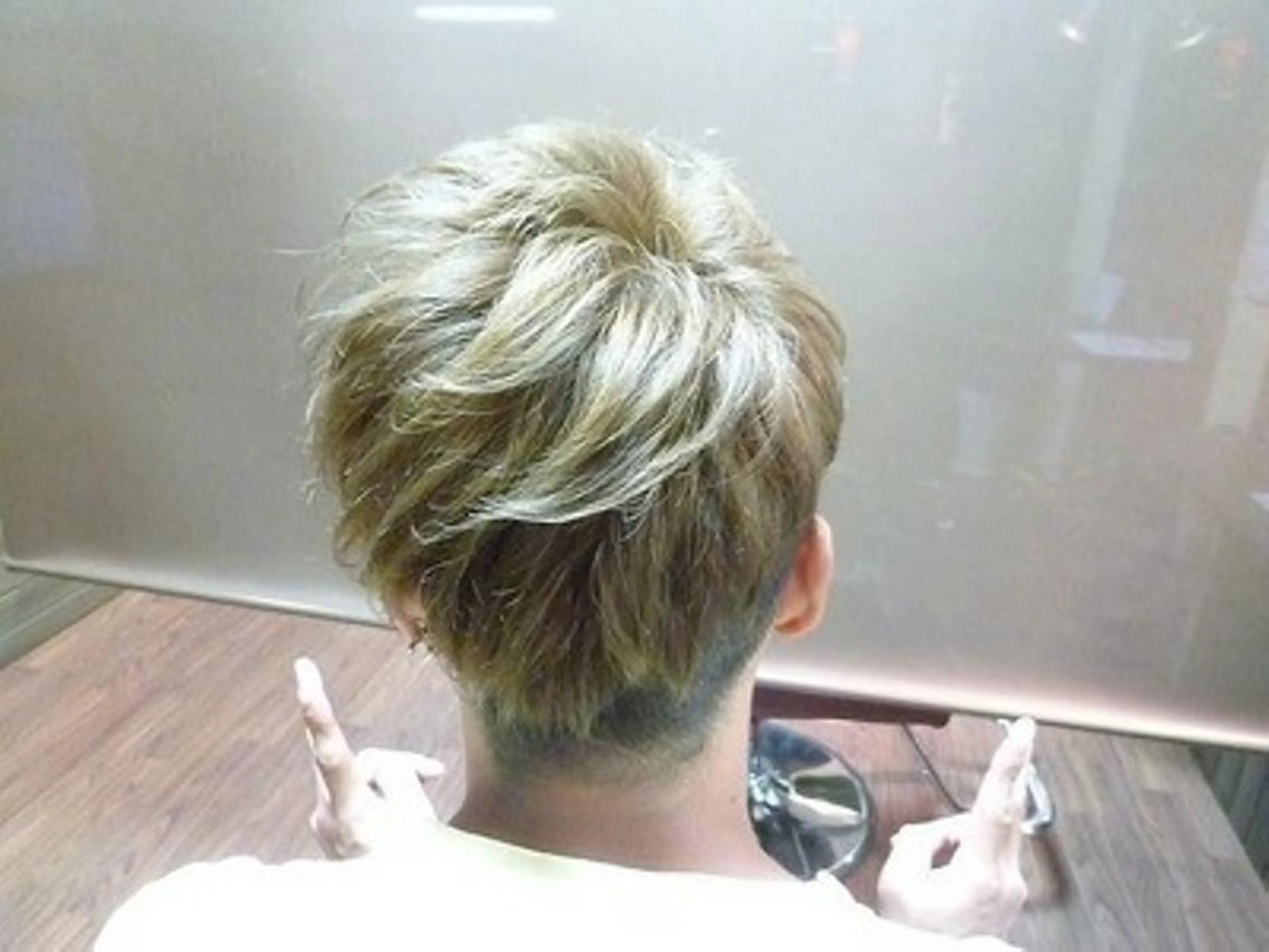 メンズ ショート 岡林 選のヘアスタイル