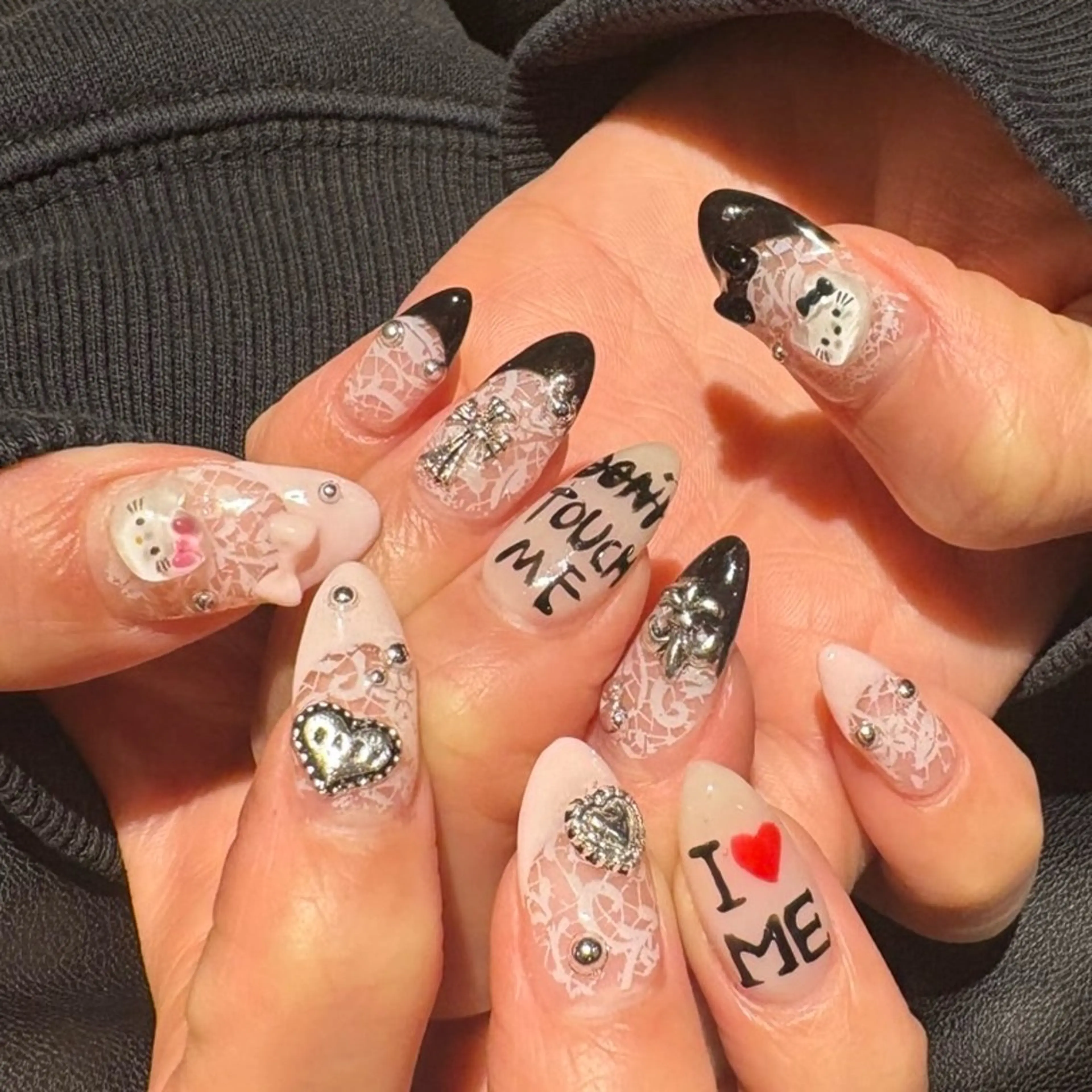 ネイル MODA MANAMIᵕ̈のネイルデザイン