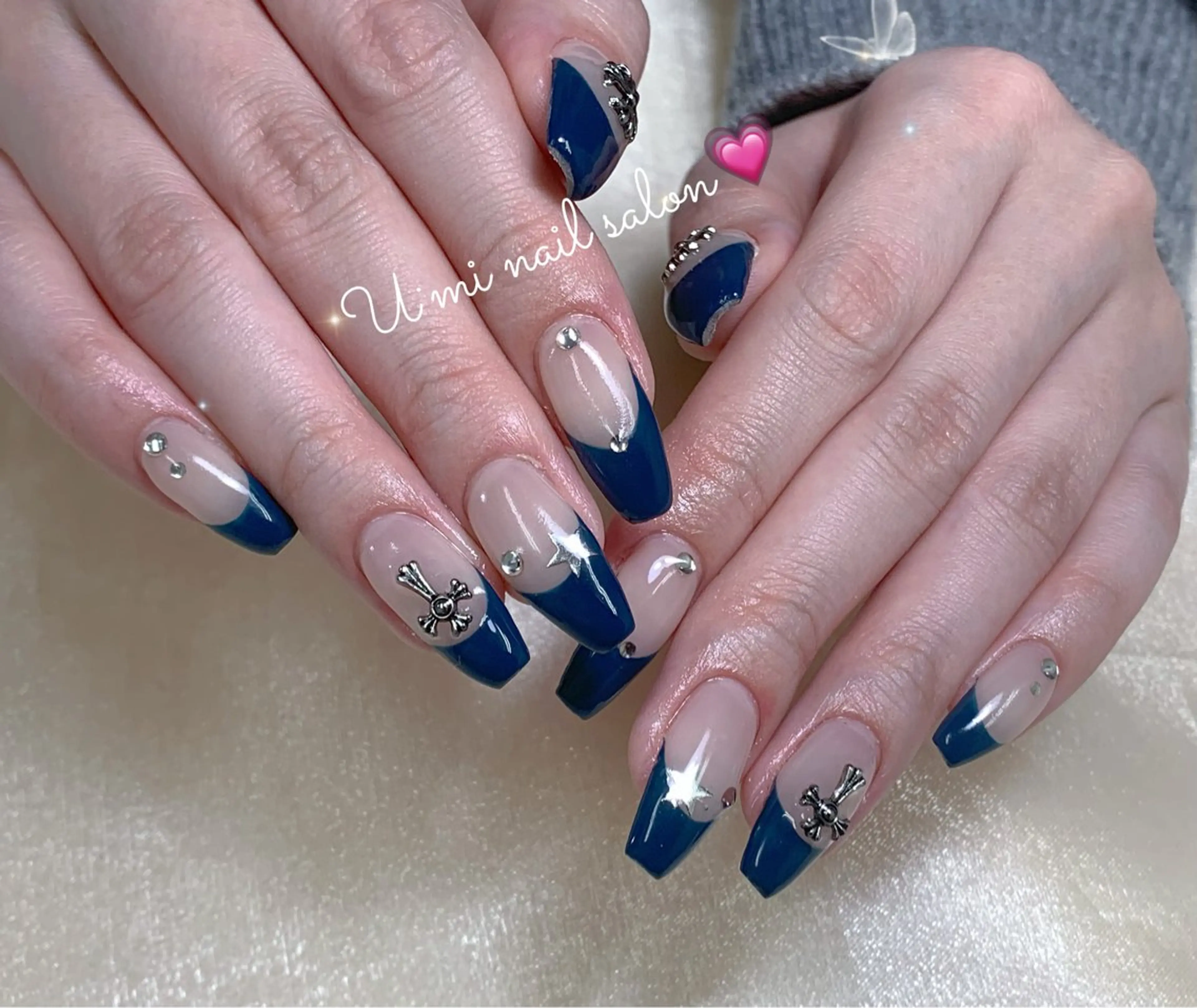 ネイル 持ち込み ハンドネイル U·Mi 上野御徒町容のネイルデザイン