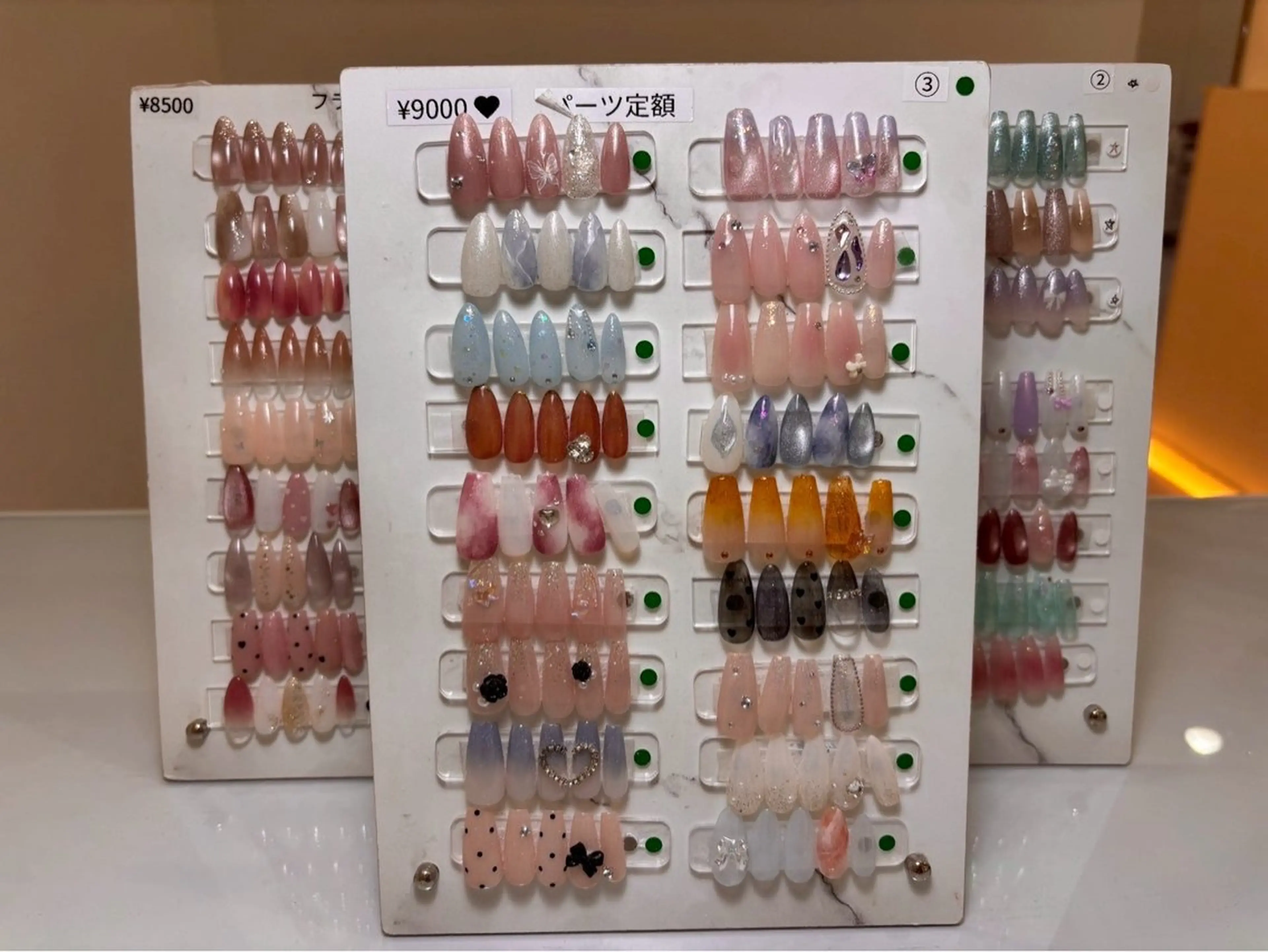 ネイル elu 恵比寿１分のネイルデザイン