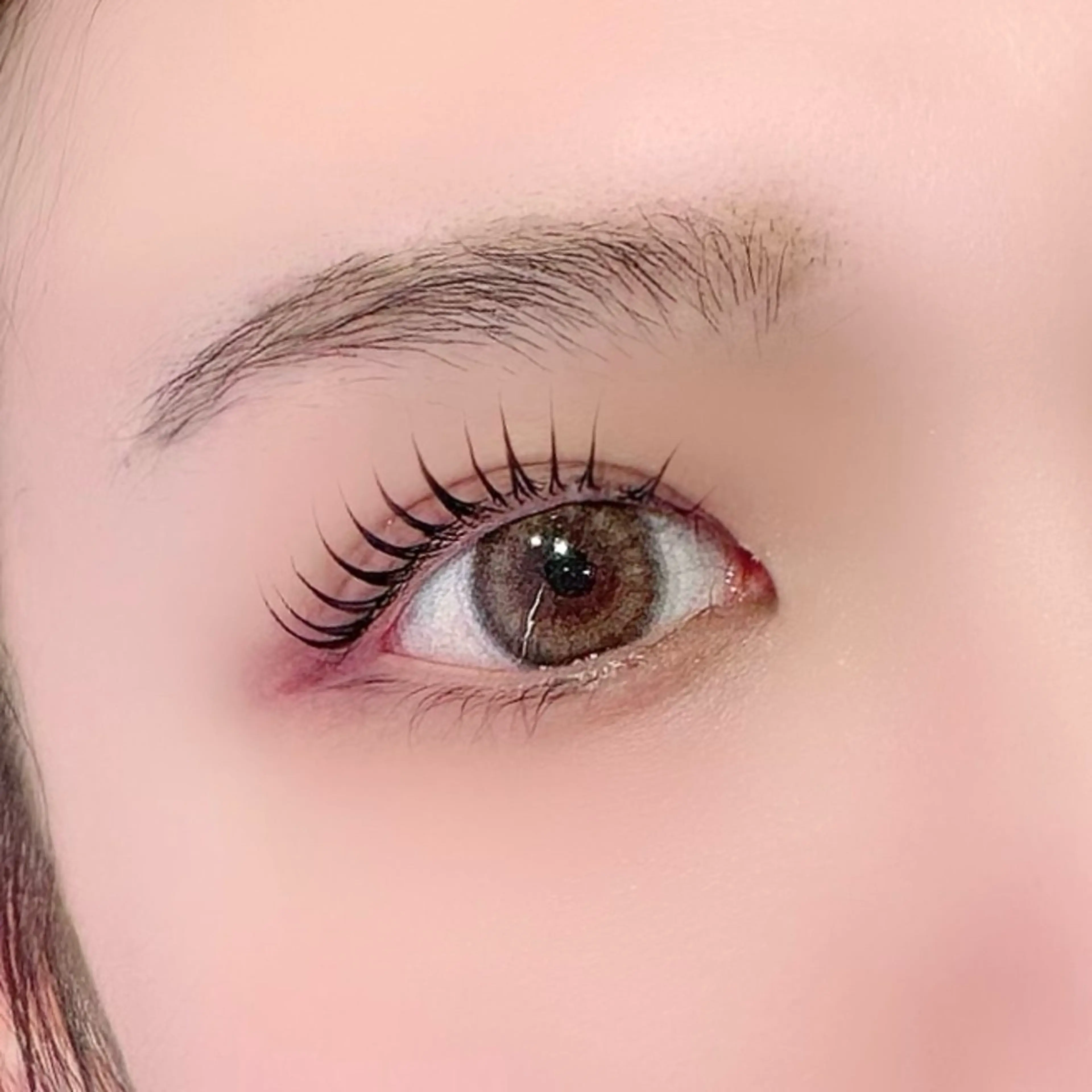 マツエク・マツパ カットモデル𓍲艶髪 🫧秋積日向のヘアスタイル