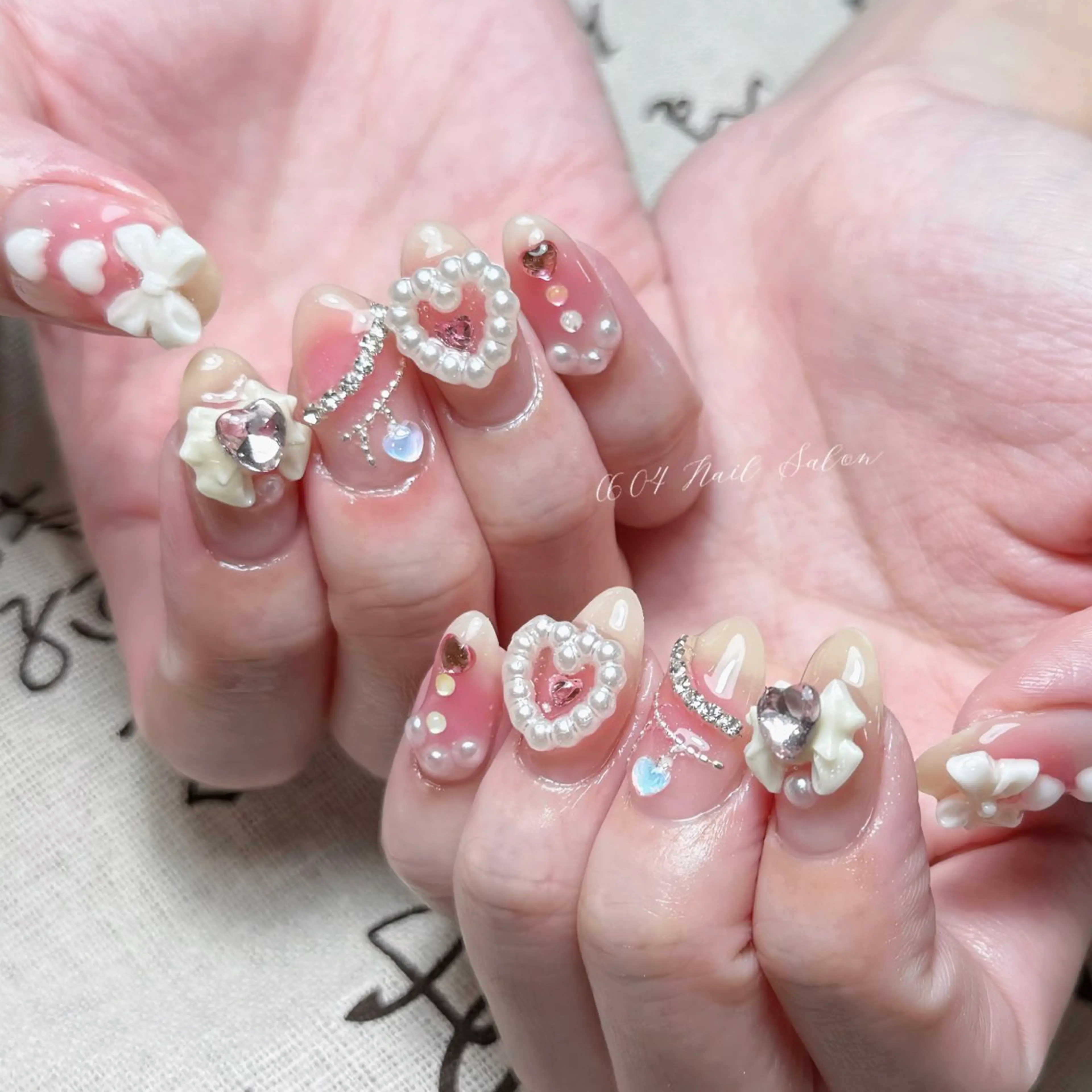 ネイル ishiro 🍂のネイルデザイン