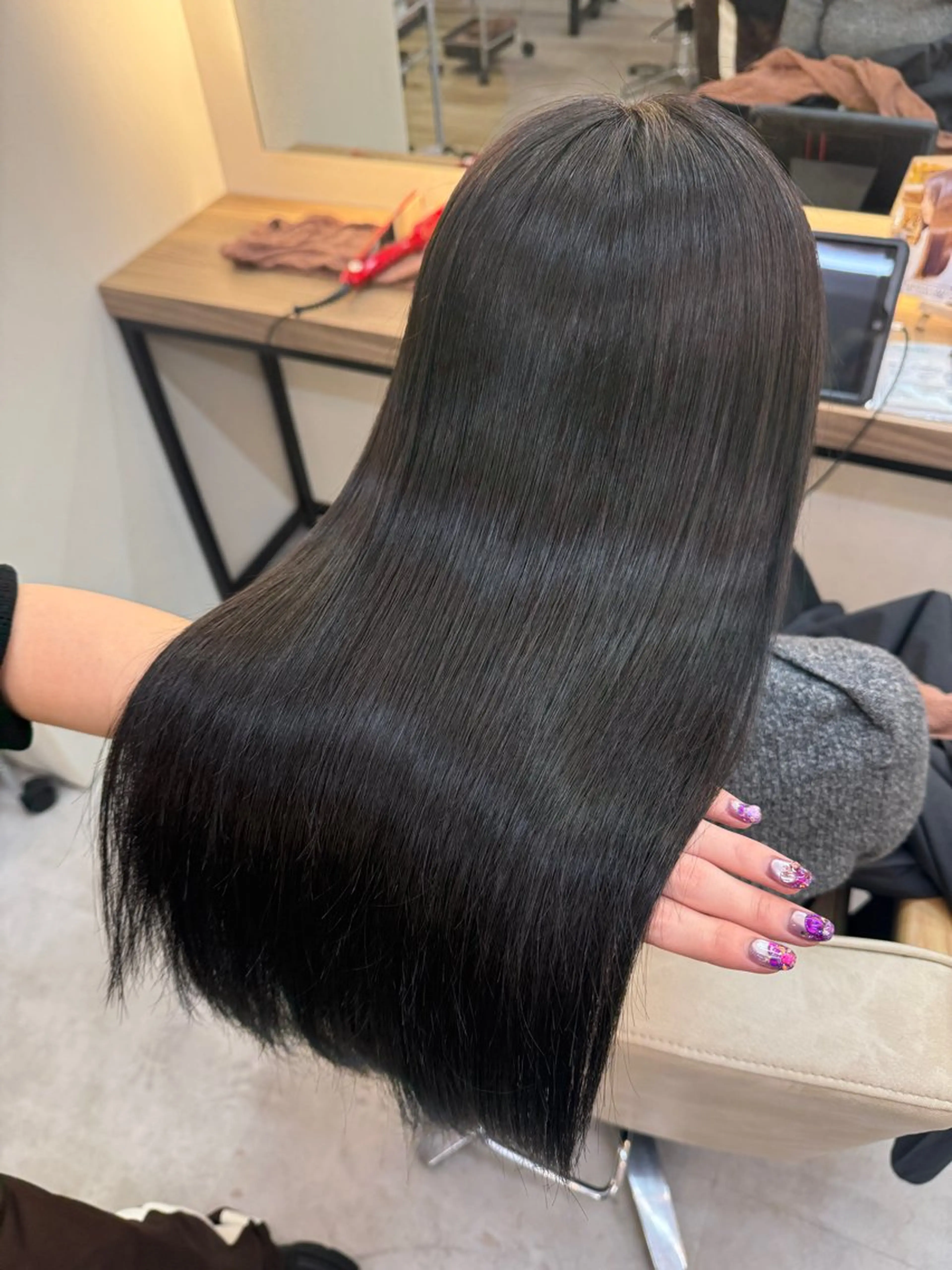 ロング カラー ダークグレー ダークグレージュ グレージュ 髪質改善 ヘアカラー 透明感/縮毛矯正 /ダブルカラー🪽のヘアスタイル