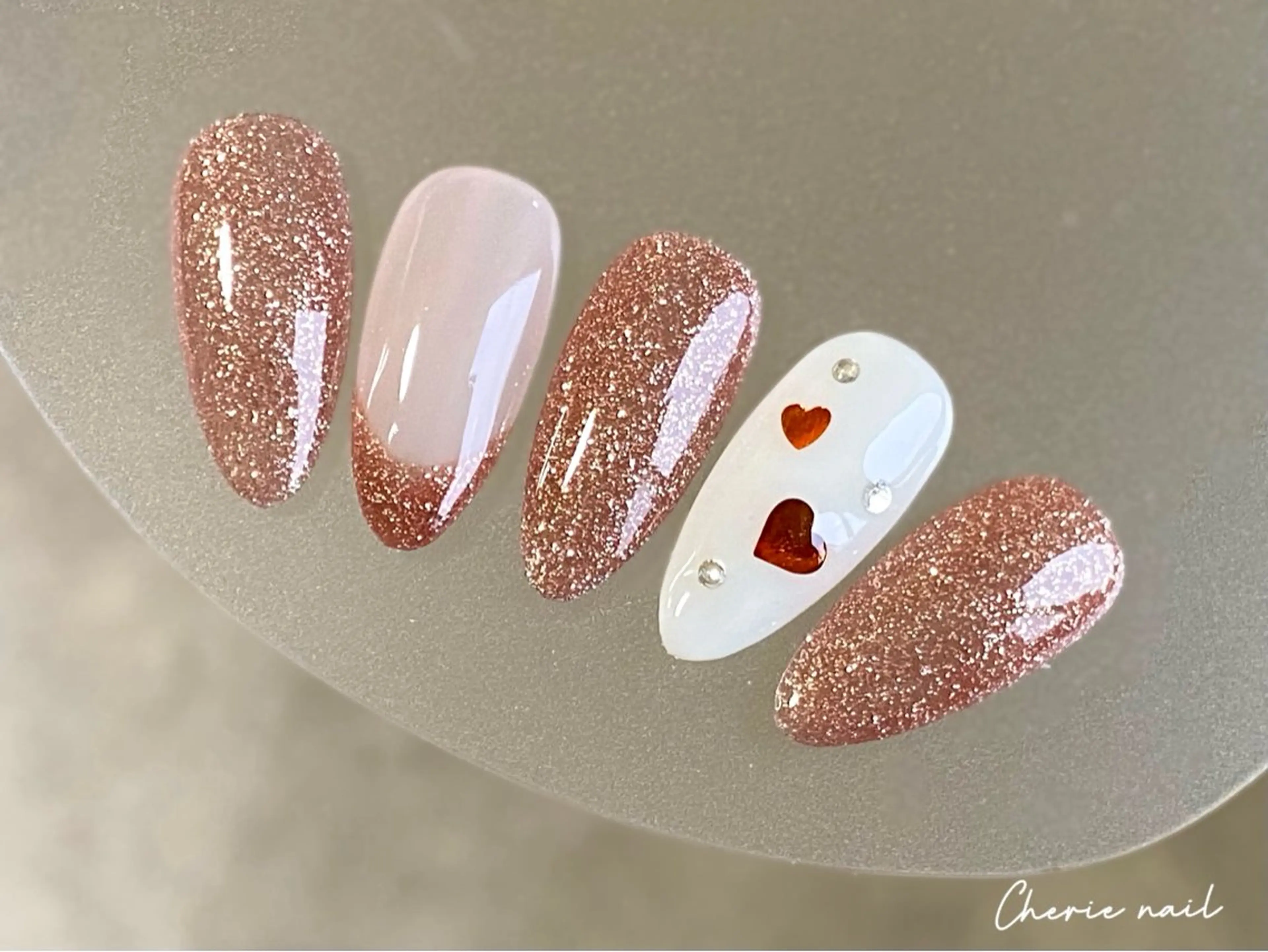 ネイル ブラウン フラッシュネイル フレンチネイル ジェルネイル ハート ハンドネイル Cherienail yunaのネイルデザイン