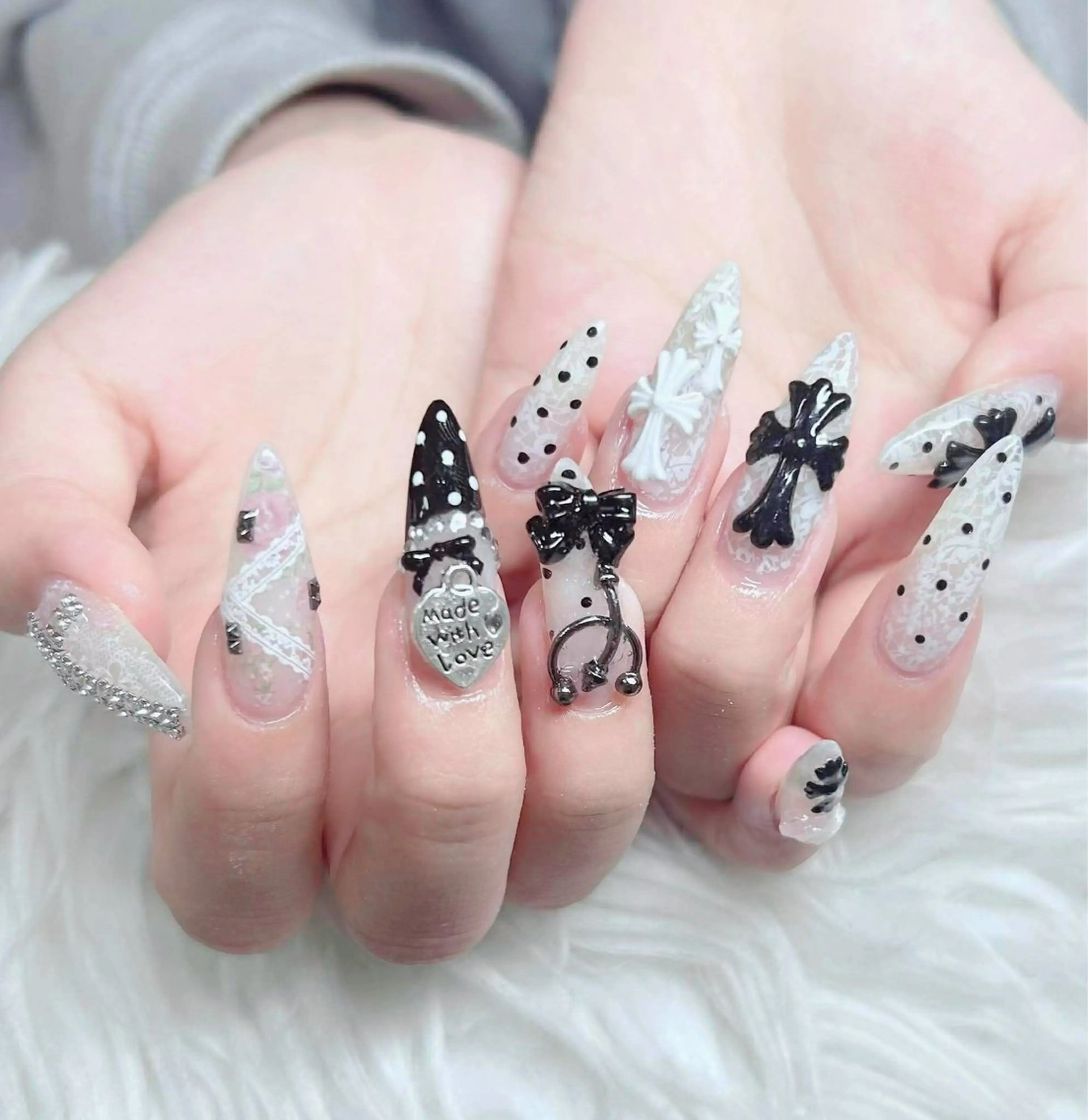 ネイル フットネイル フレンチネイル グラデーション 韓国ネイル ロングネイル ハンドネイル Hani Nail Salonのネイルデザイン