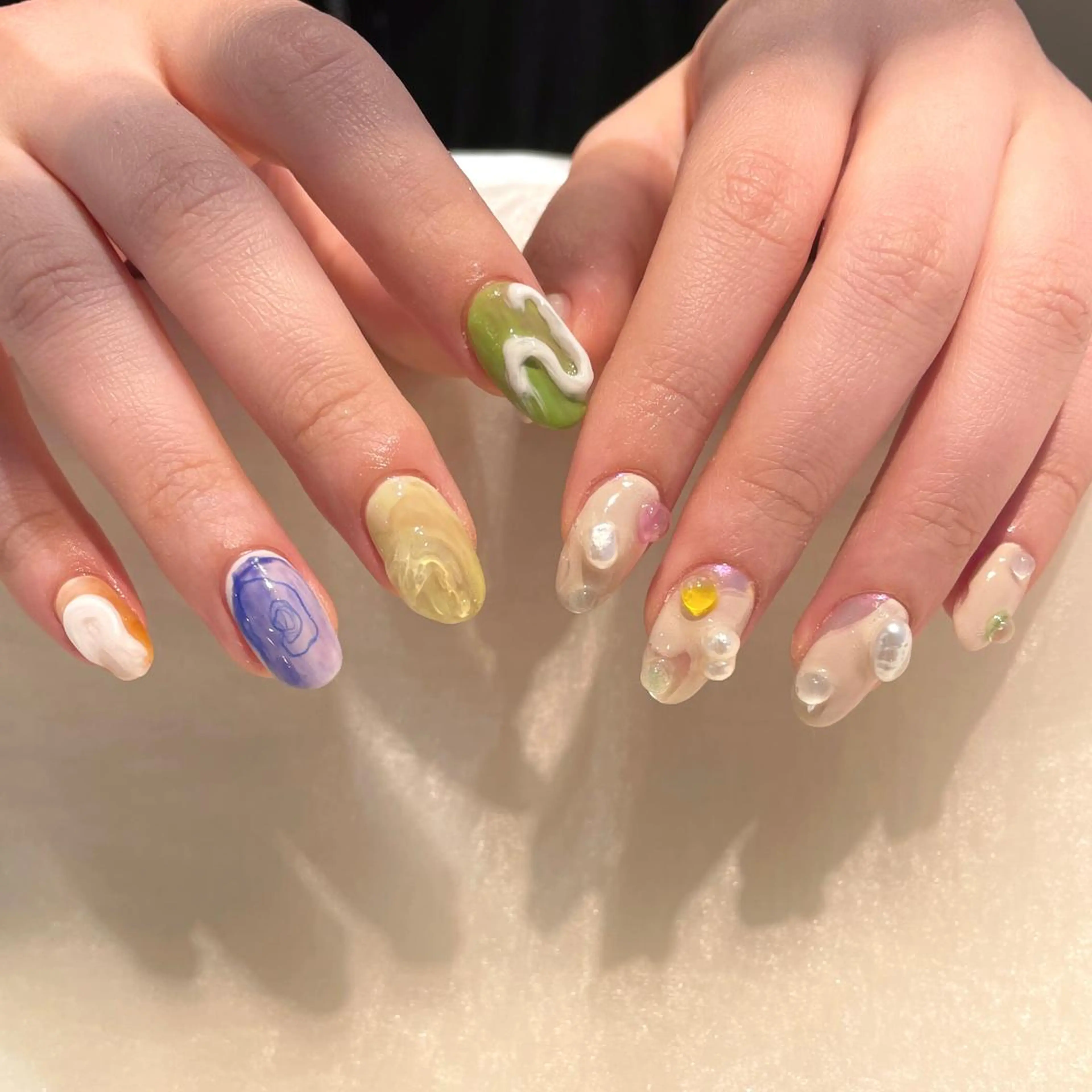 ネイル ハンドネイル 新井 ひなののネイルデザイン