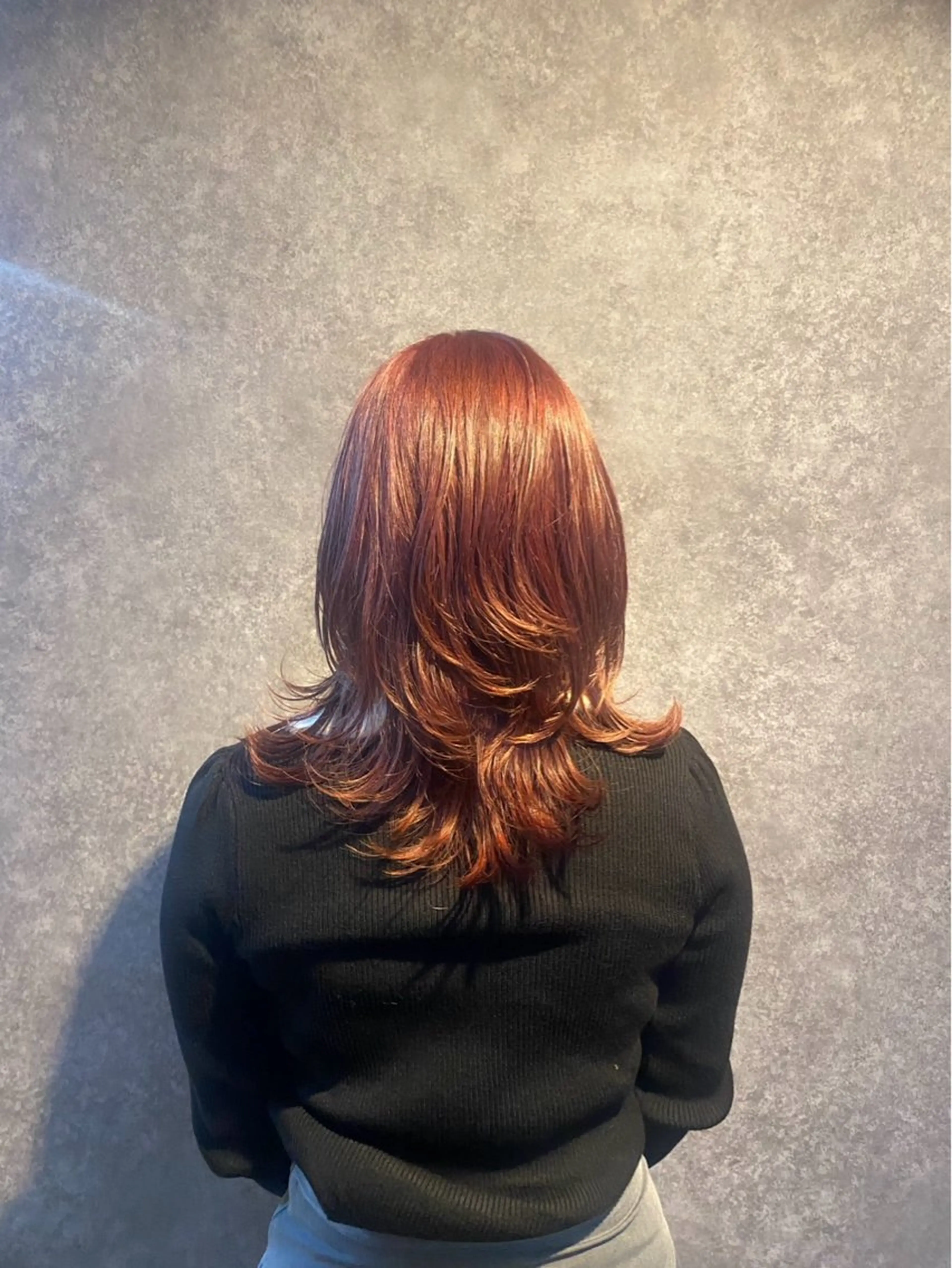 セミロング カラー 萩原 彩音のヘアスタイル