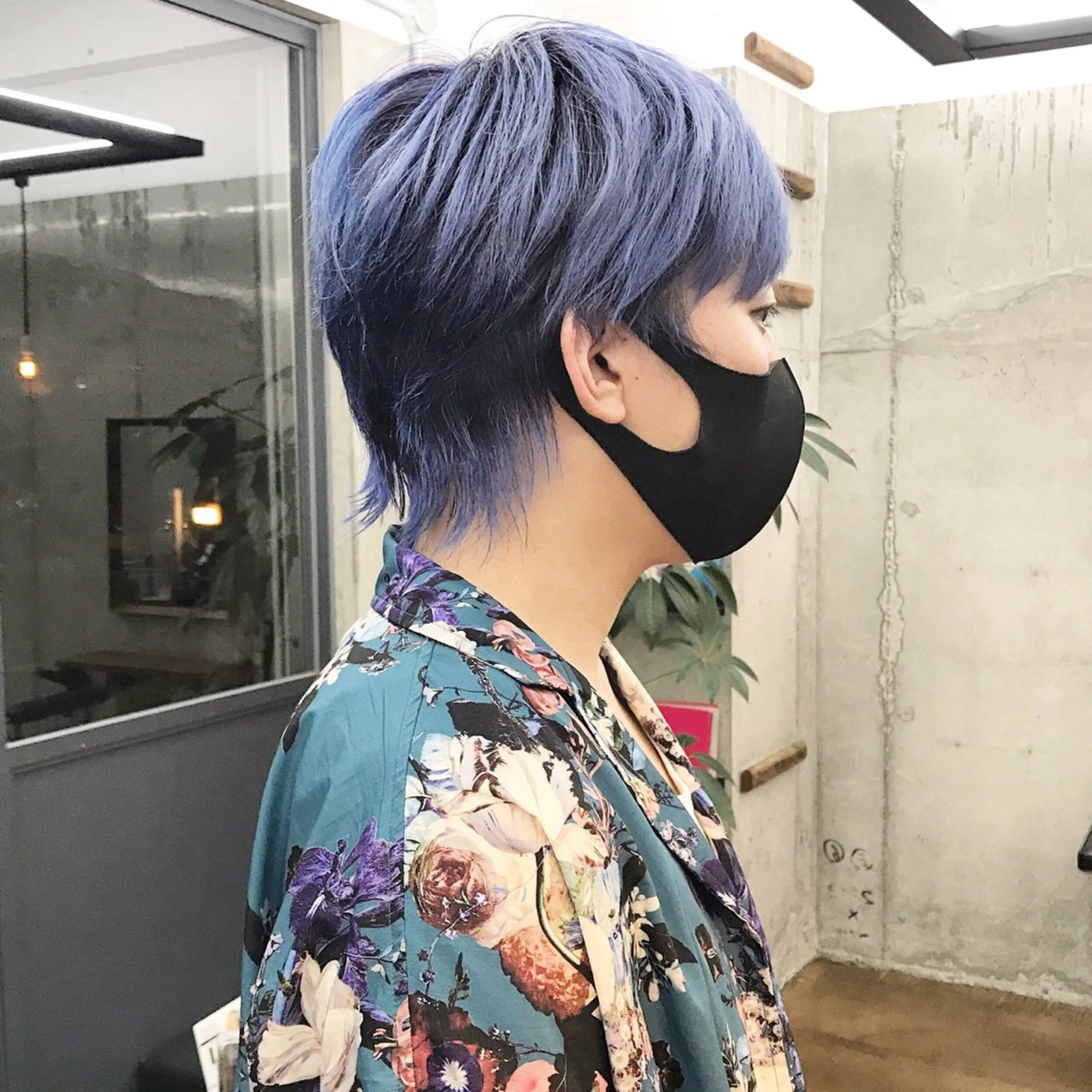 ショート カラー メンズ メンズウルフカット ブルーカラー ブルーパープル パープルカラー シルバー カット ヘアカラー トリートメント ヘアセット ✂︎ウルフ・ショート ✂︎MIKUNIのヘアスタイル
