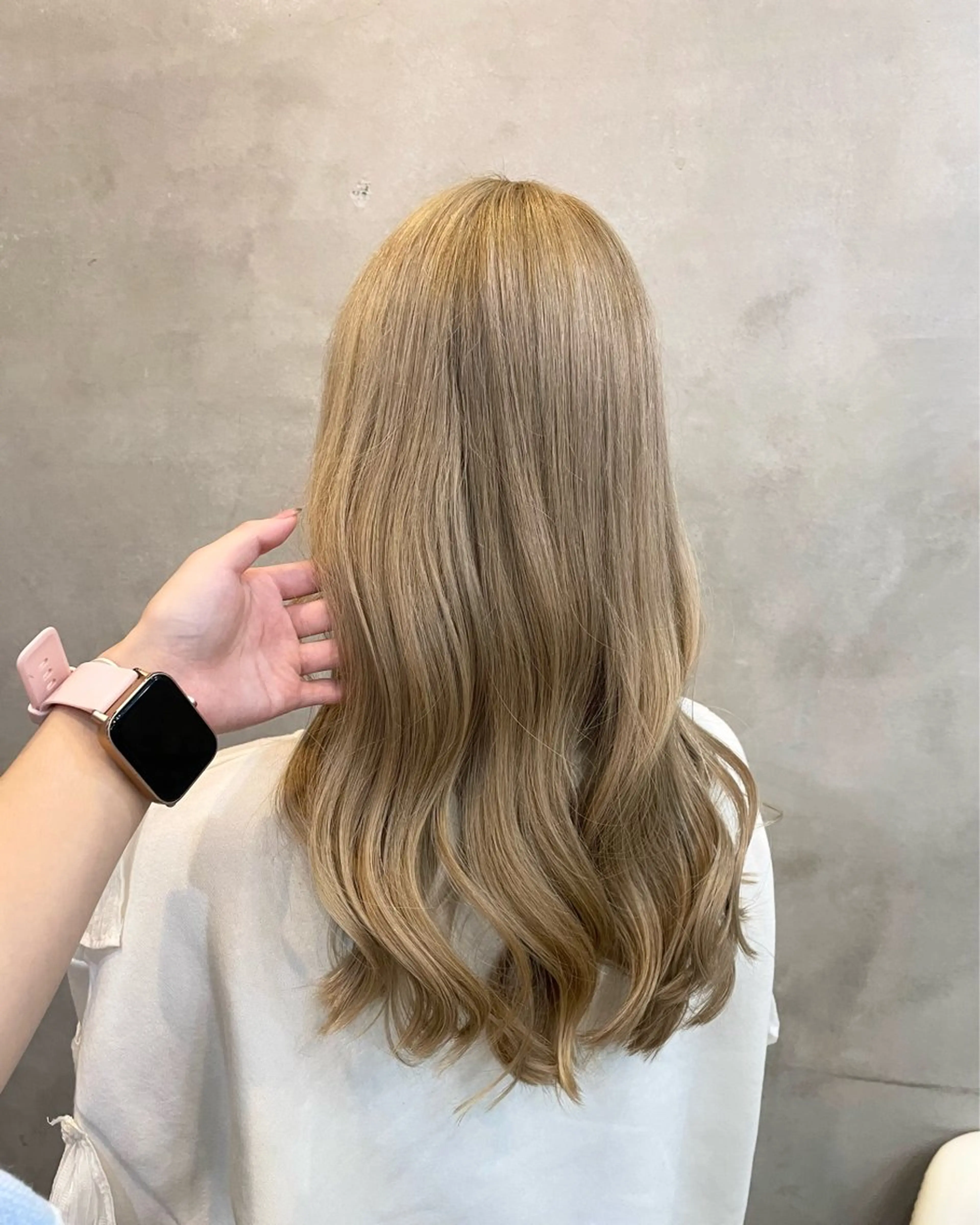 ロング カラー ヘアアレンジ カット ヘアカラー トリートメント 【ピンク/韓国ヘア/ ヘアセット】亜海のヘアスタイル