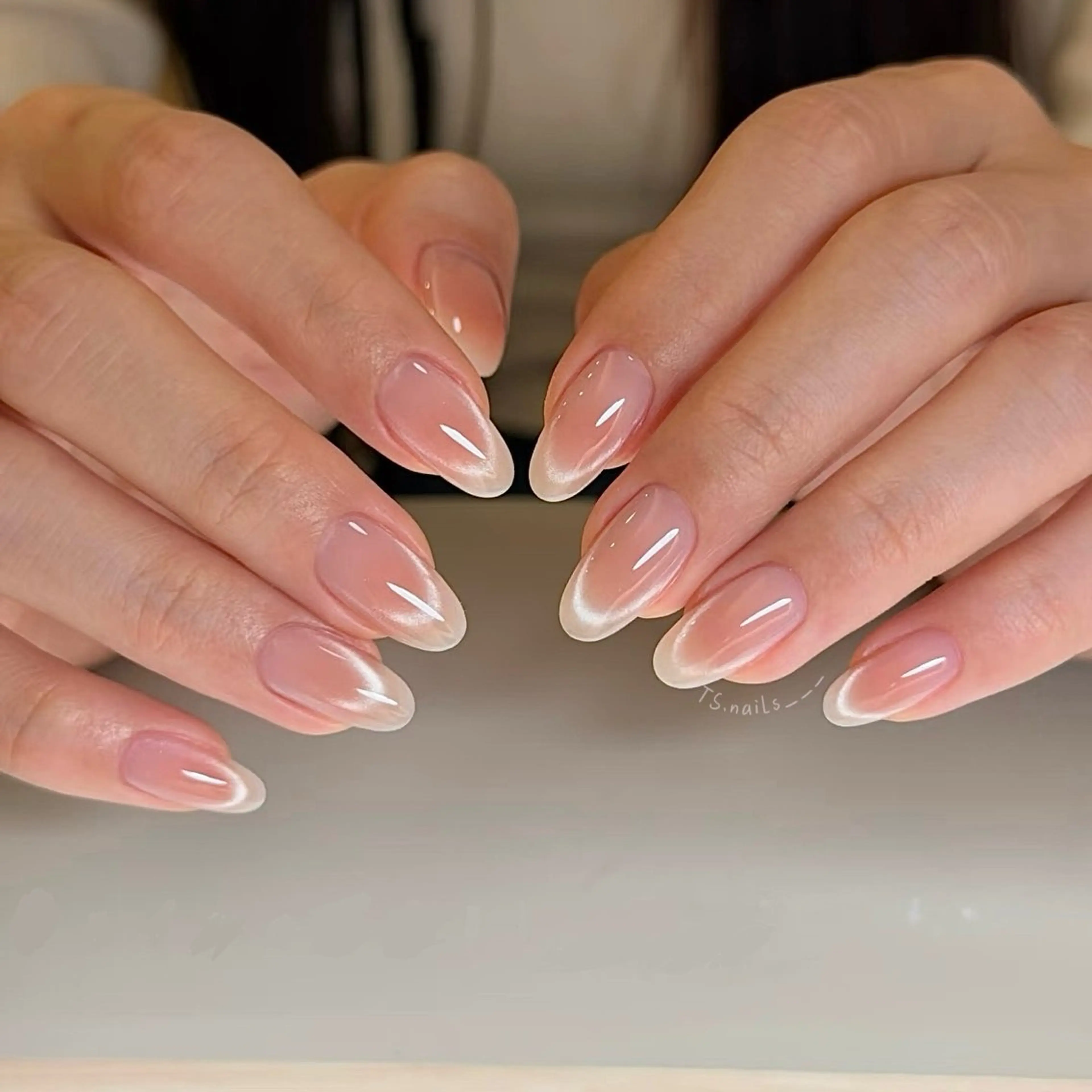 ネイル キラキラネイル マグネットネイル 持ち込み オフィスネイル シンプルネイル TS. nails___のネイルデザイン