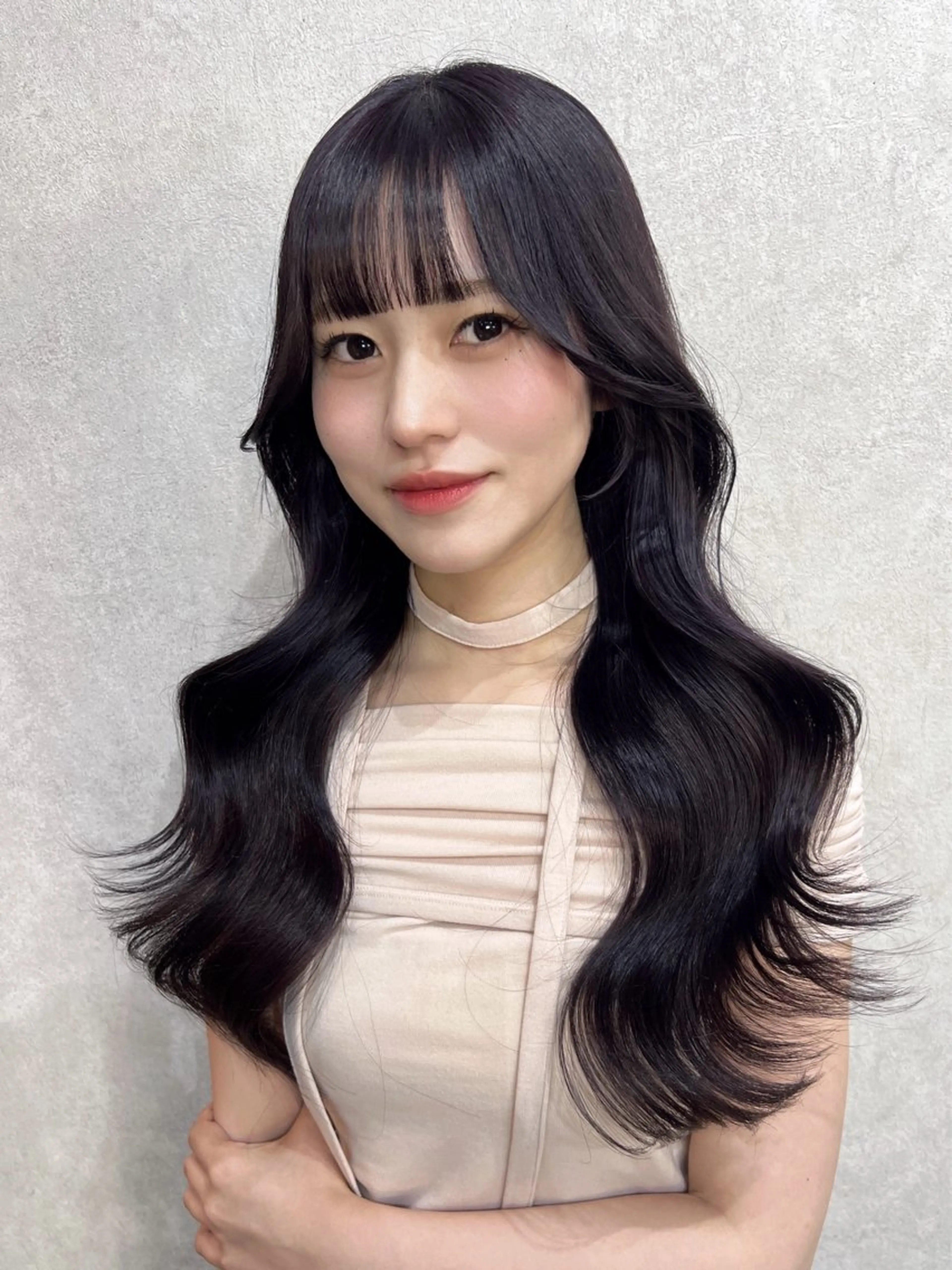 ロング カット ヘアカラー トリートメント maya レイヤーカットのヘアスタイル