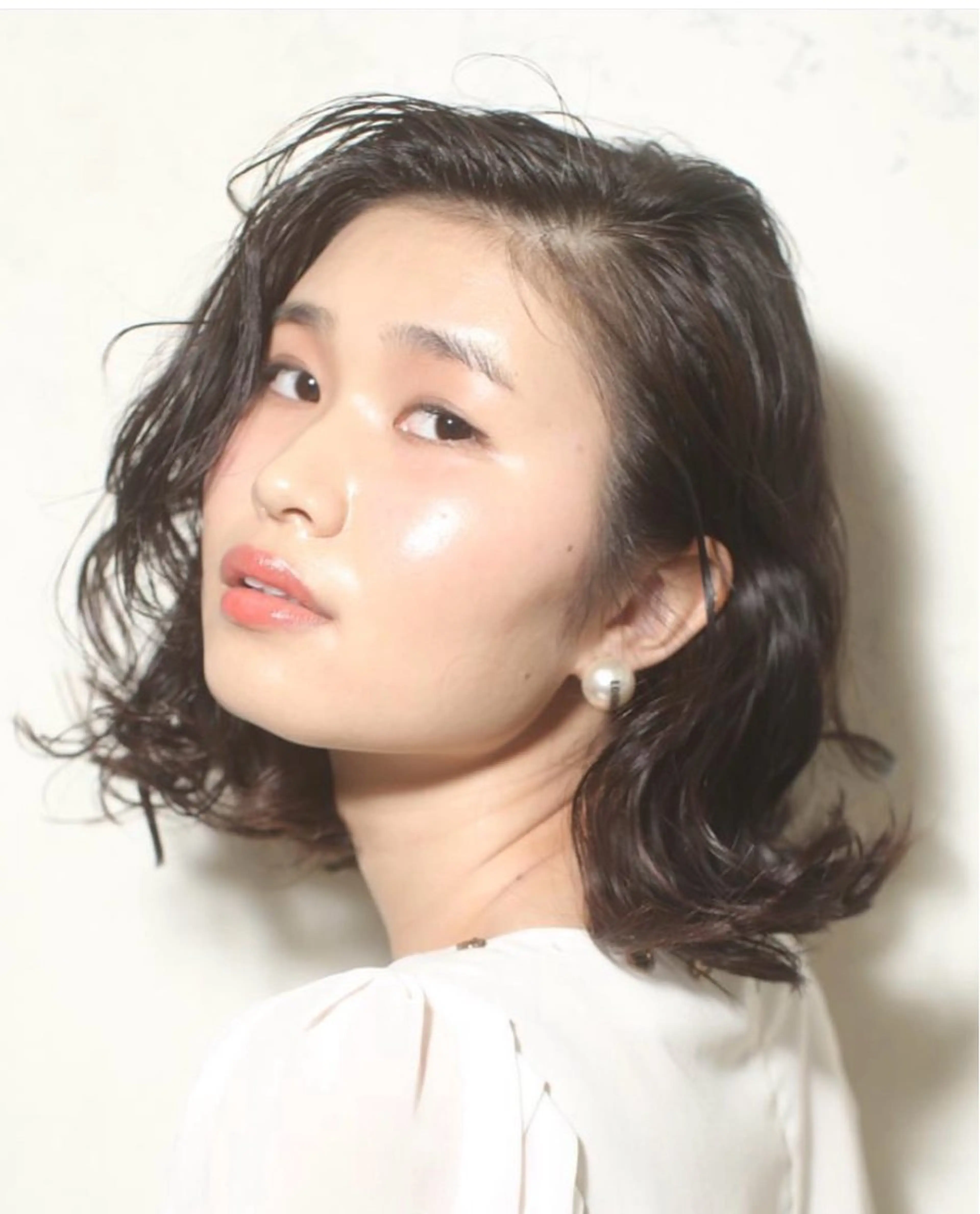 ミディアム パーマ 心斎橋 女性 スタイリスト  大阪のヘアスタイル