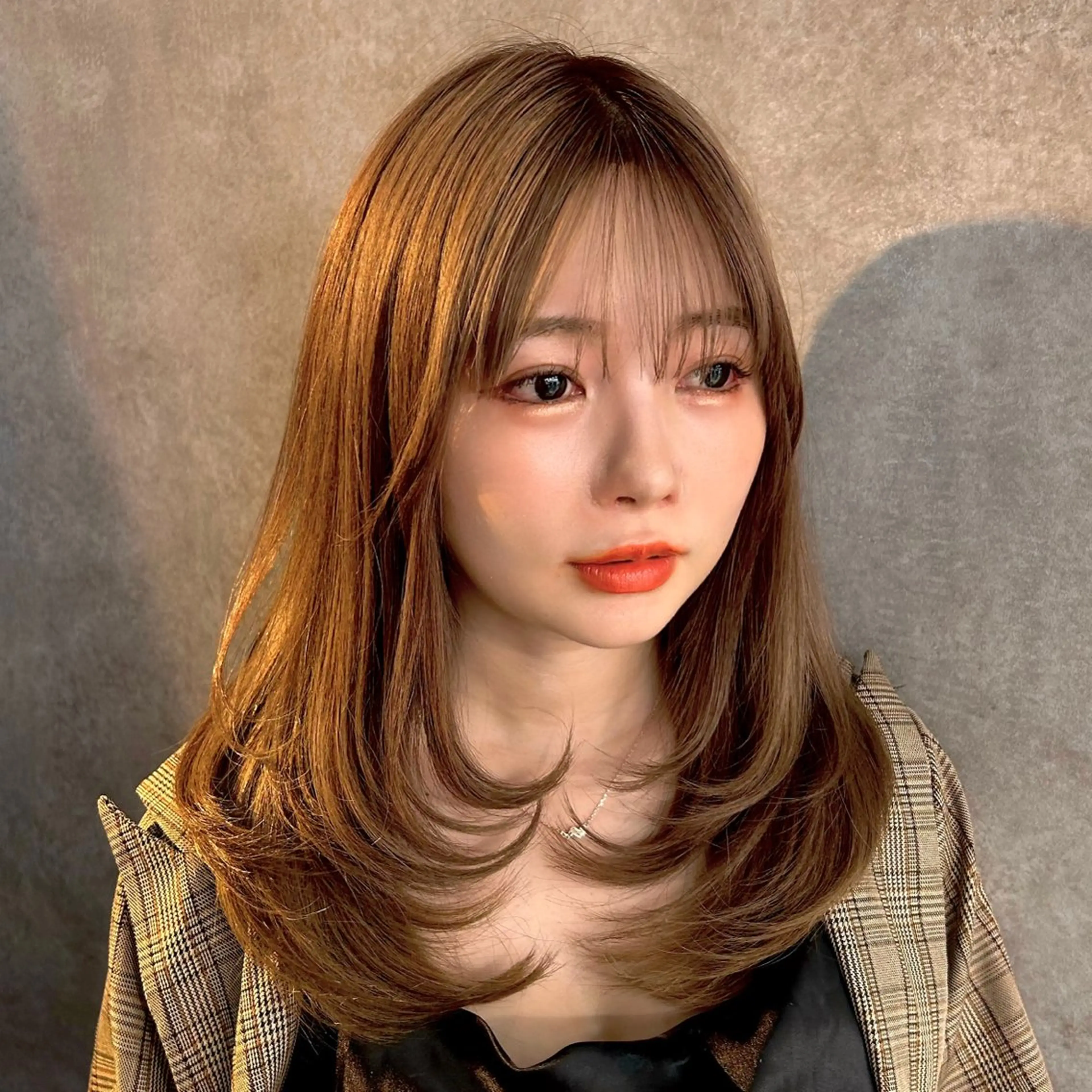 セミロング yuka 【ユウカ】のヘアスタイル