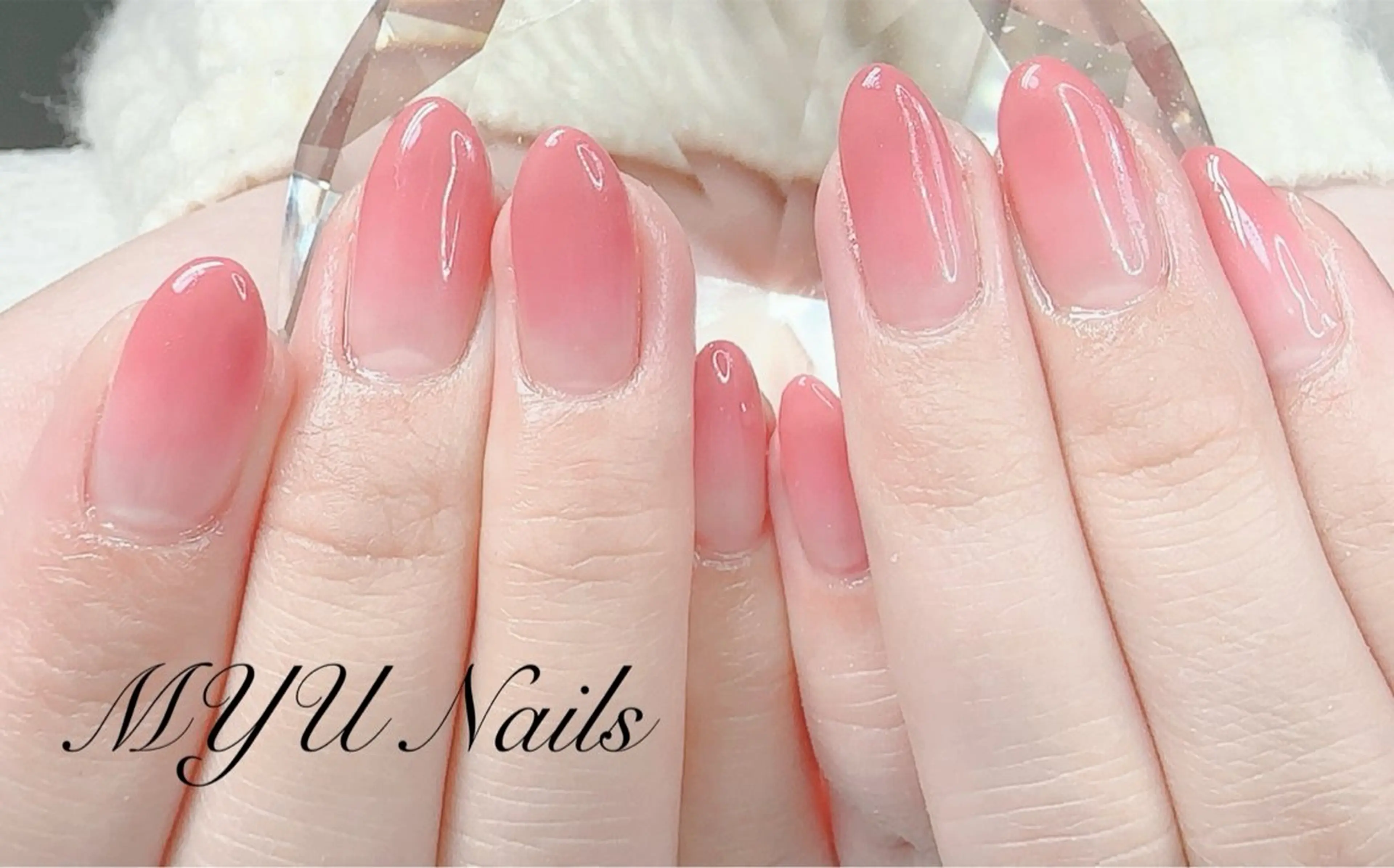 ネイル ジェルネイル グラデーション 持ち込み ニュアンスネイル パラジェル ハンドネイル ニュアンスネイル🌈 MYU Nailsのネイルデザイン