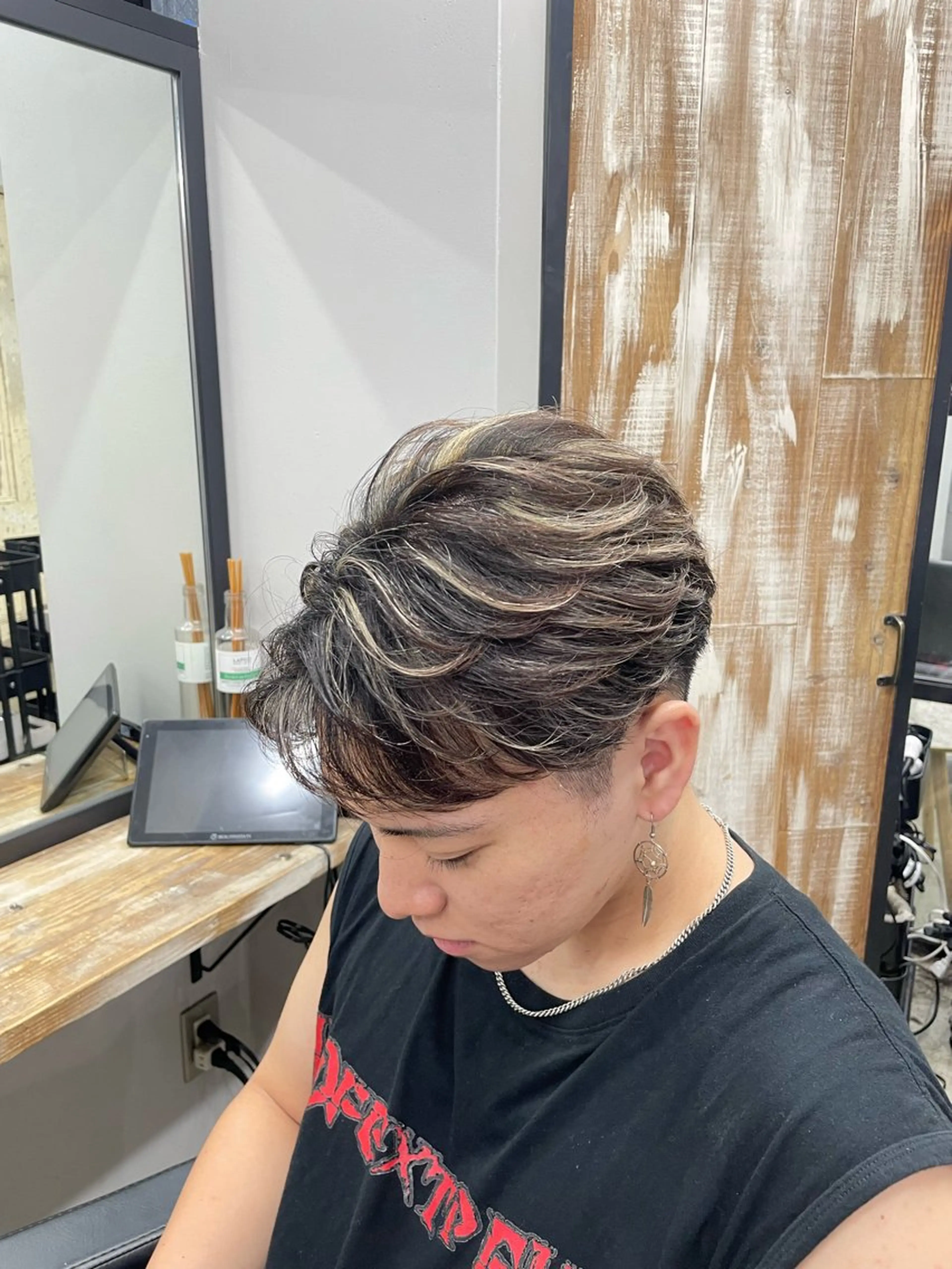 カラー メンズ カット パーマ トリートメント ヘアセット 新宿/韓国ヘア/ 髪質改善ストレートのヘアスタイル