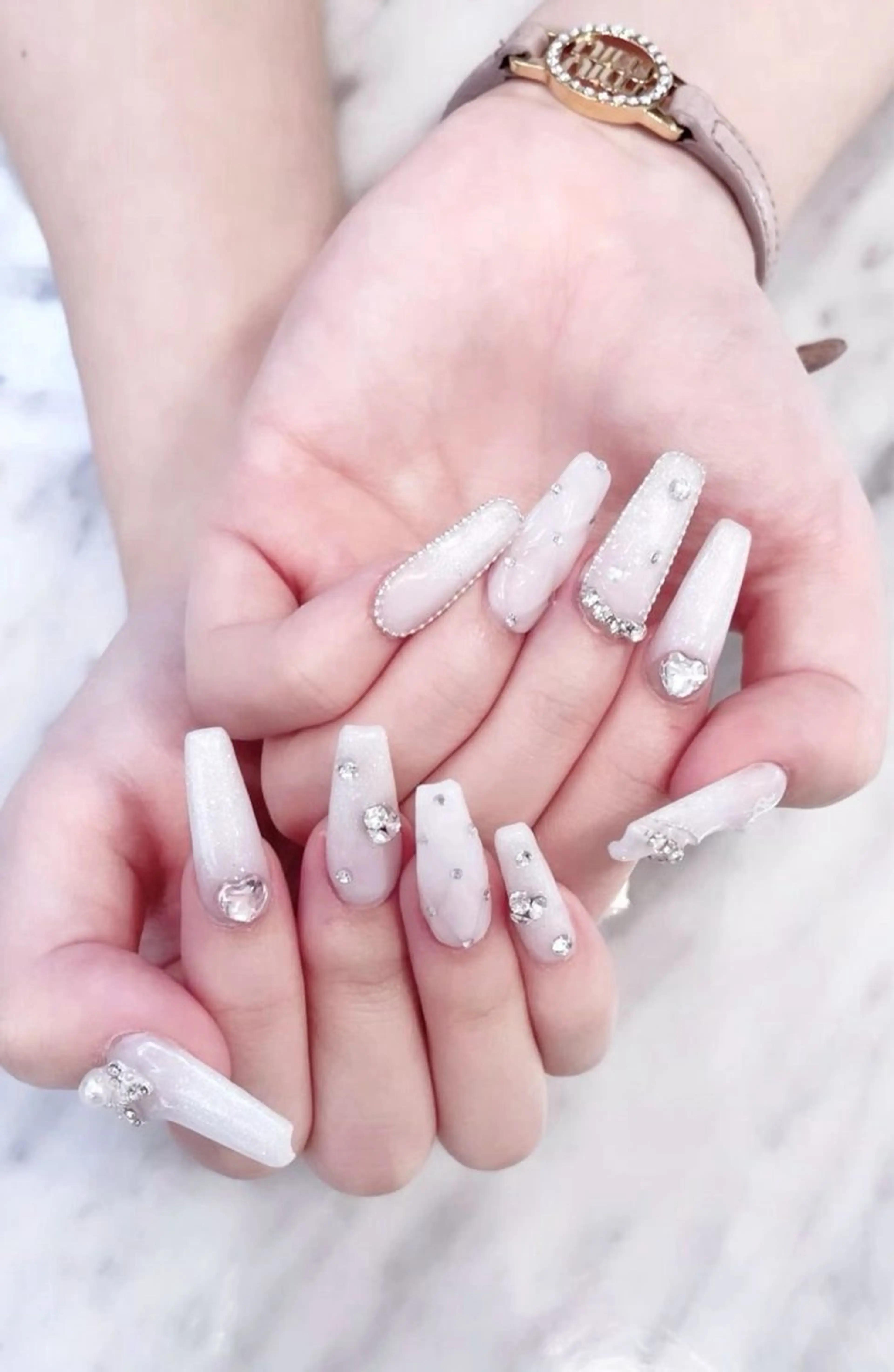 ネイル フレンチネイル ジェルネイル キラキラネイル 韓国ネイル マグネットネイル Julli NailStudioのネイルデザイン