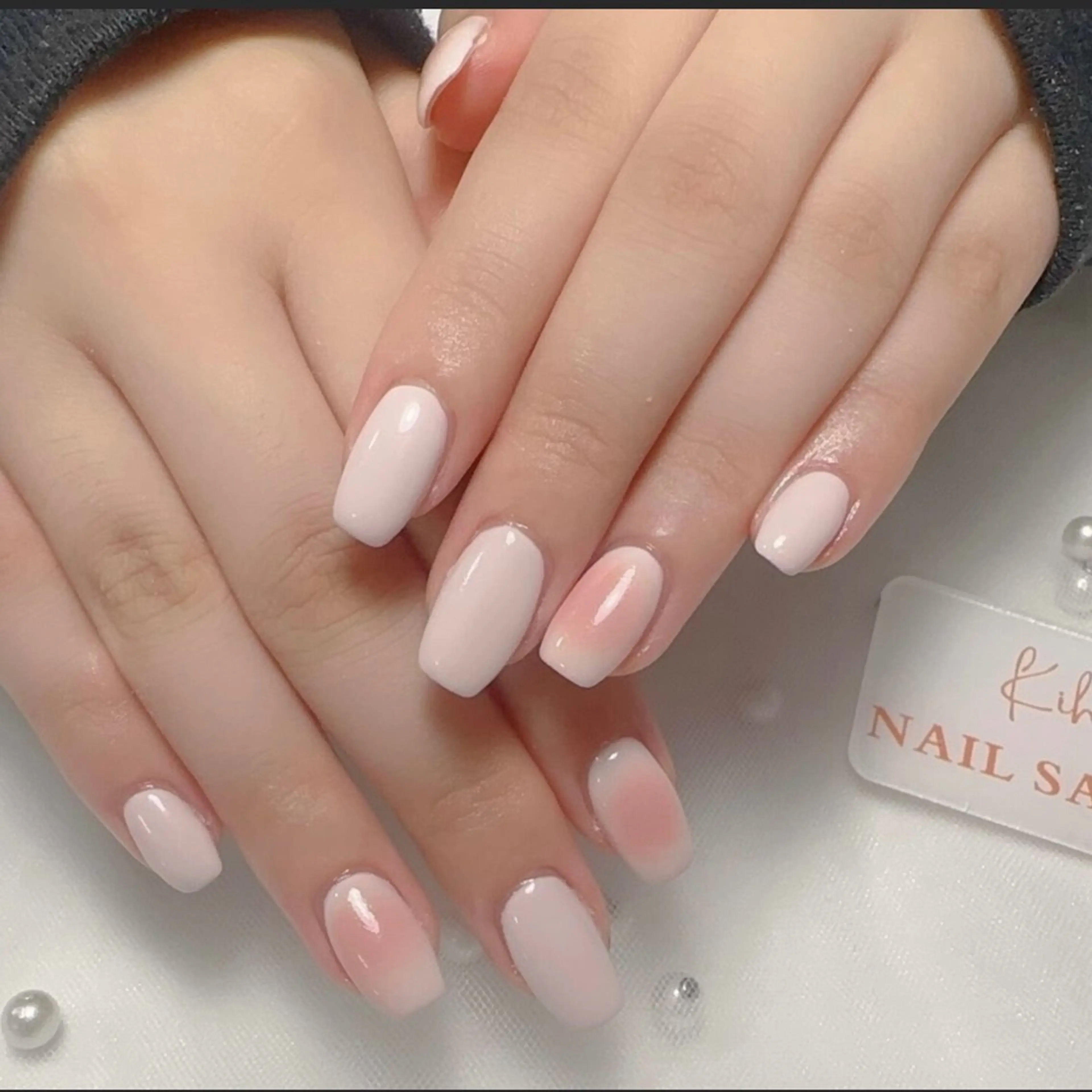 ネイル アートネイル フレンチネイル ジェルネイル グラデーション 韓国ネイル ハンドネイル 💕鈴木ユリ パラジェル/オフ無料のネイルデザイン