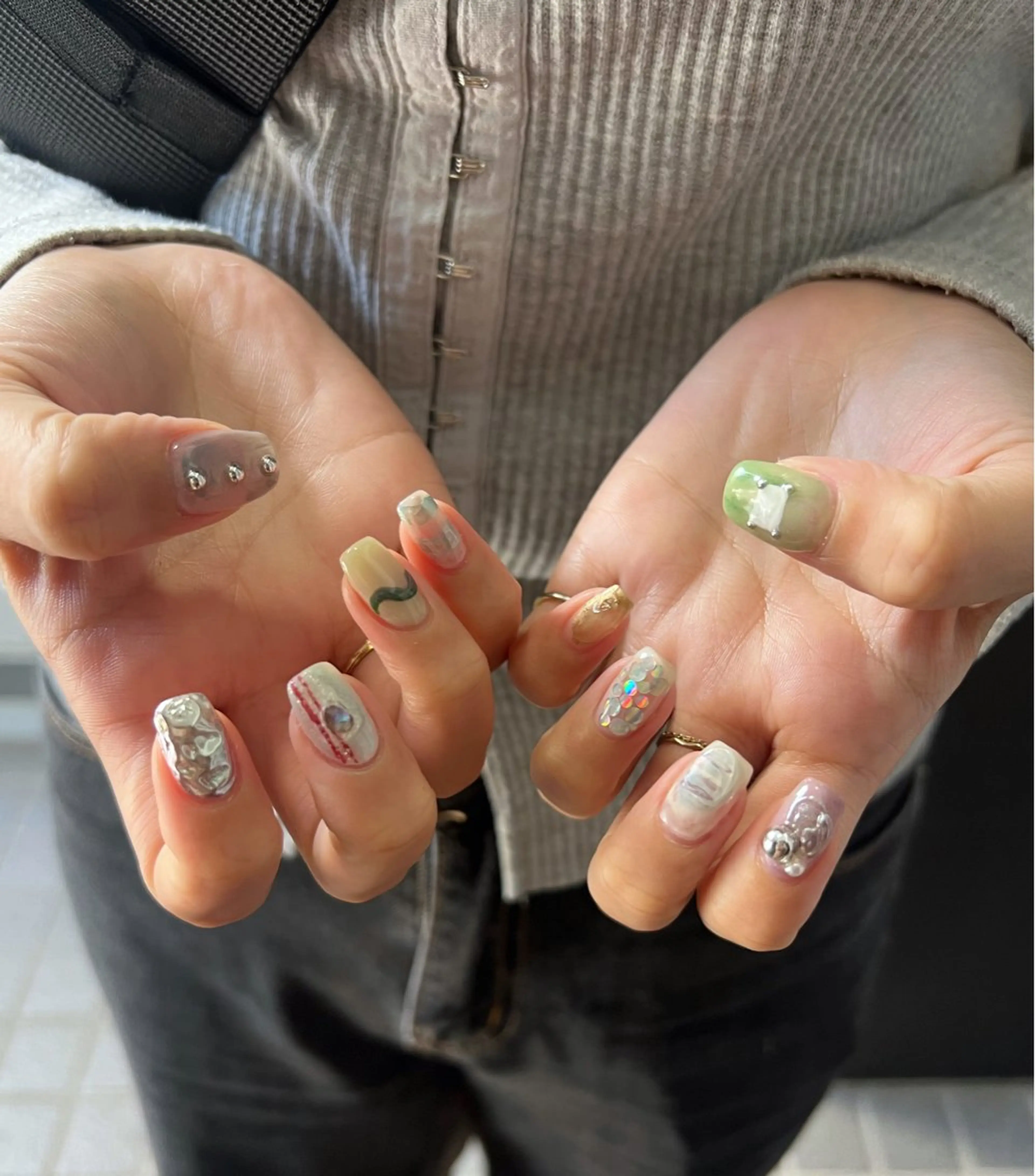 ネイル ハンドネイル ヘアメイクネイリスト 💄💅hidemiのヘアスタイル