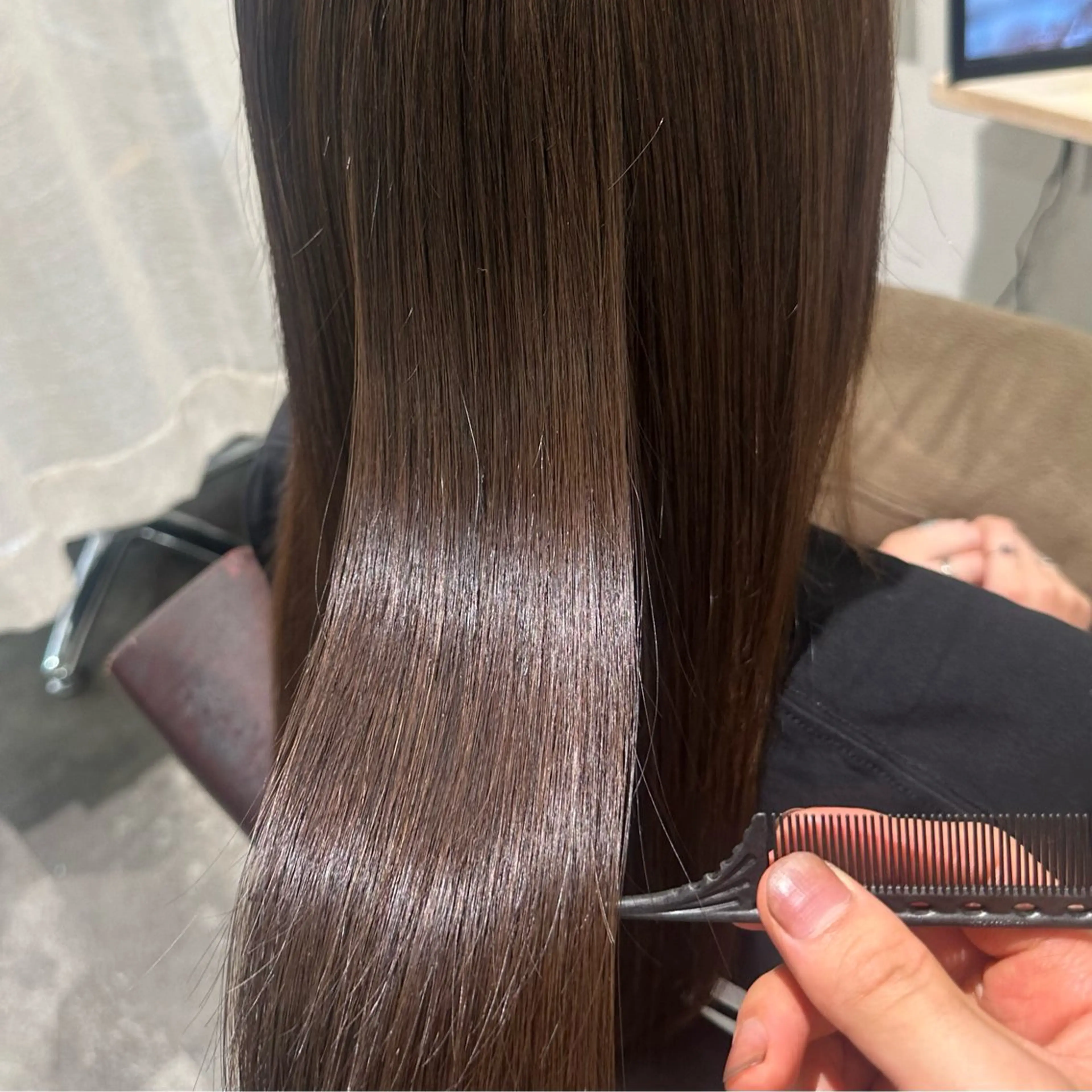 ロング カット 縮毛矯正 トリートメント マエダルイ🌐 レイヤースタイルのヘアスタイル