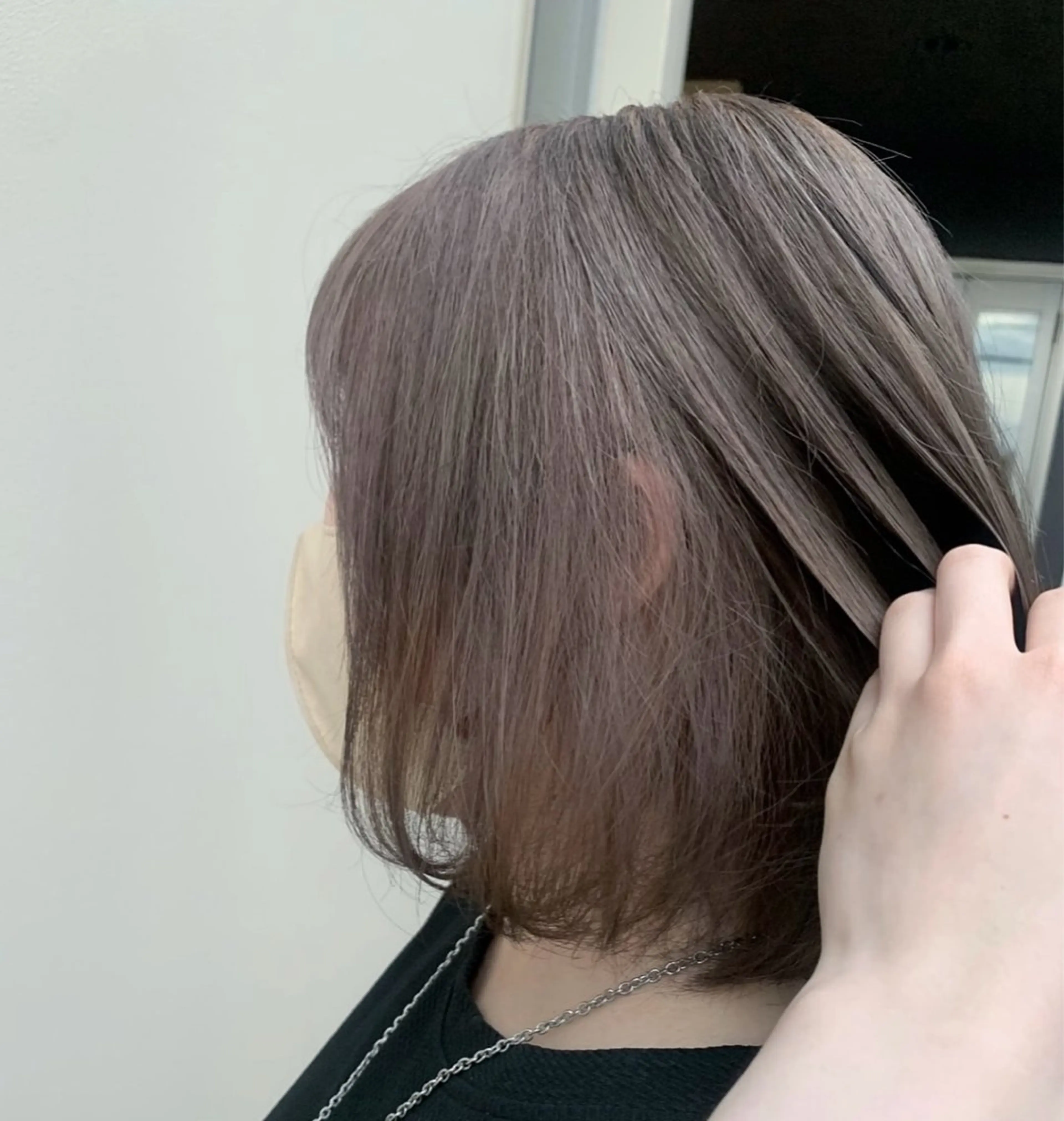 ショート カラー 吉原 美玖のヘアスタイル