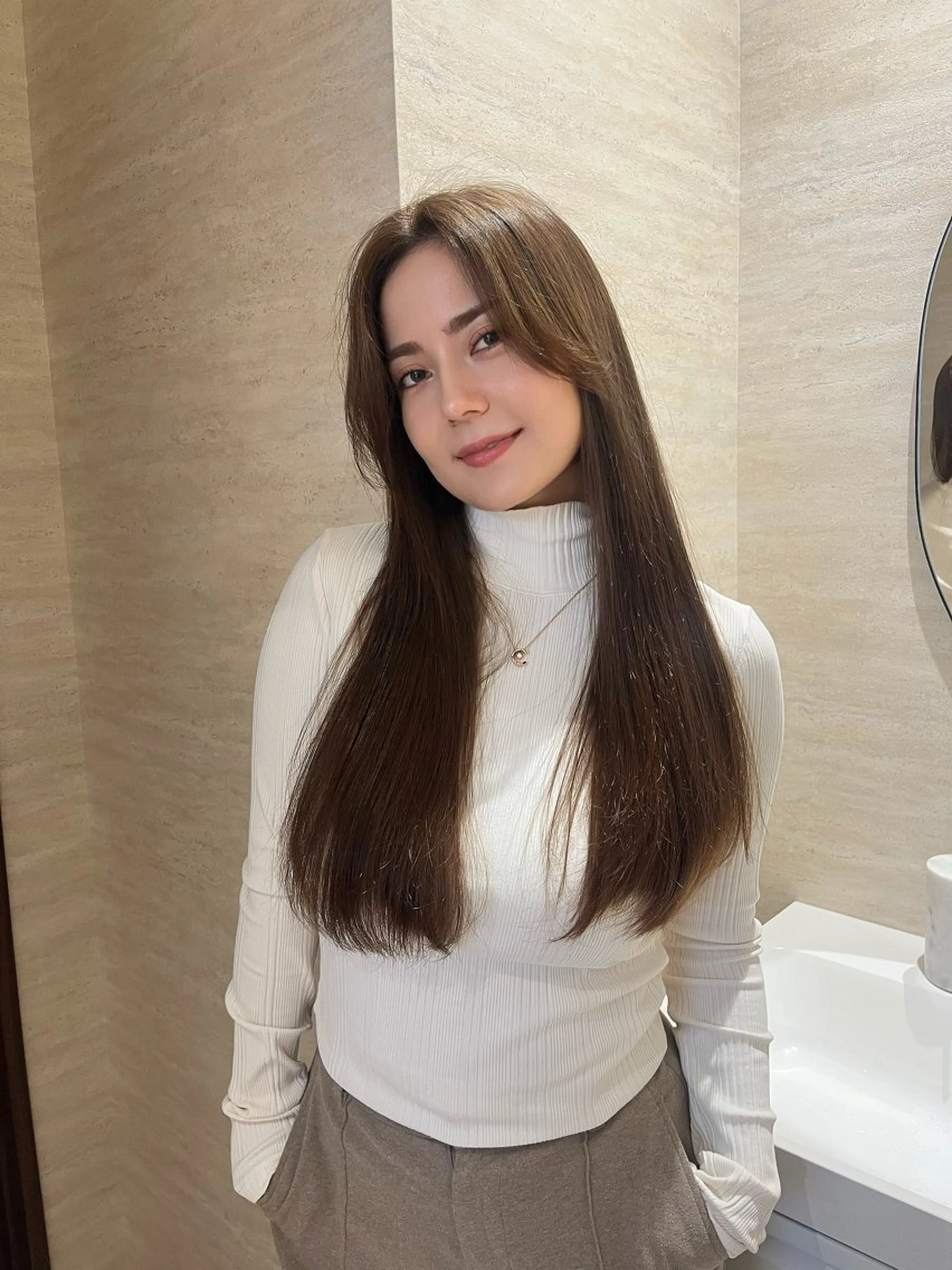 ロング カラー 柔らかい艶暖色 レイヤー🫧姫汝のヘアスタイル