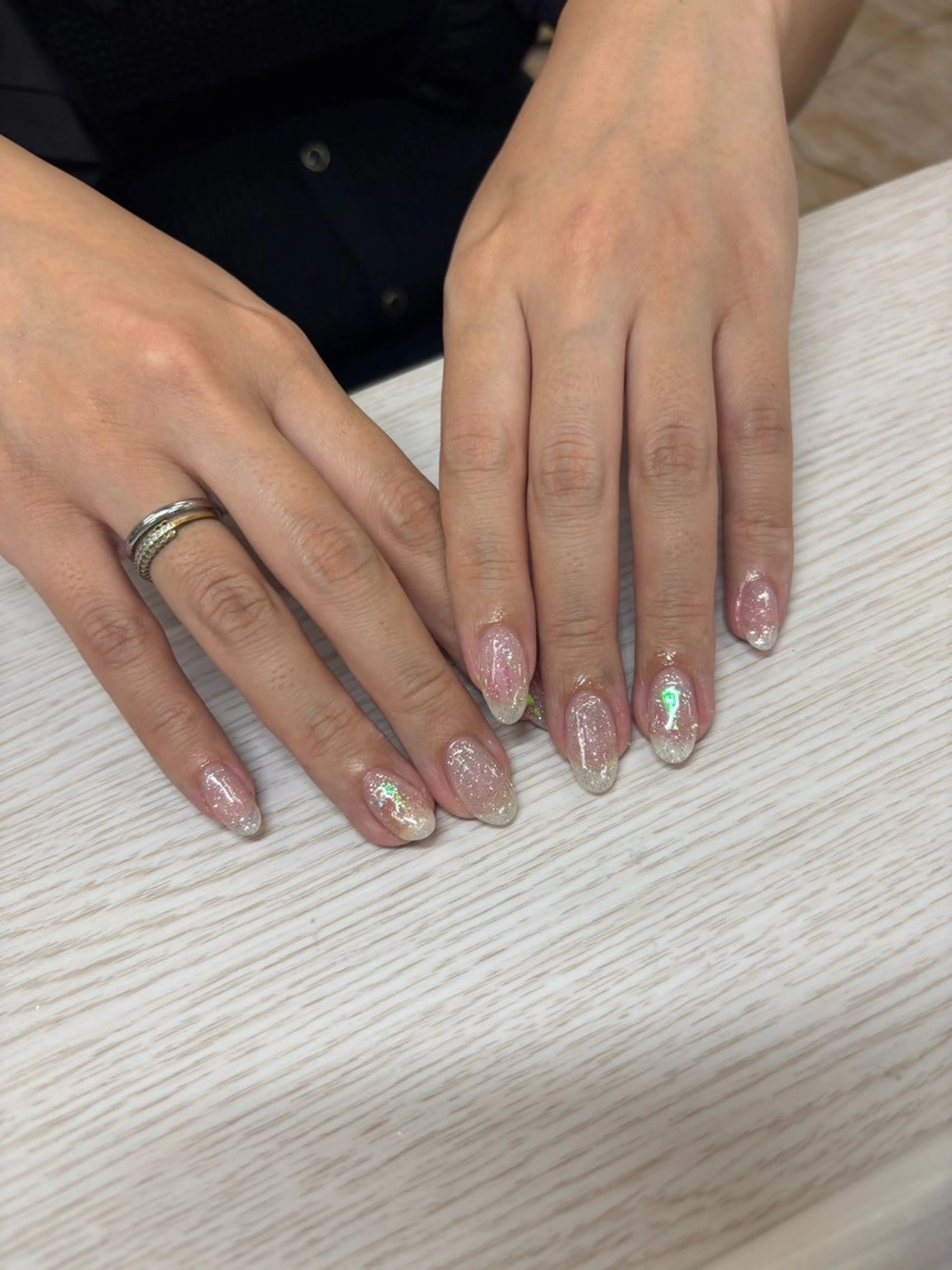 ネイル オーロラネイル フラッシュネイル キラキラネイル TRU りのあのネイルデザイン