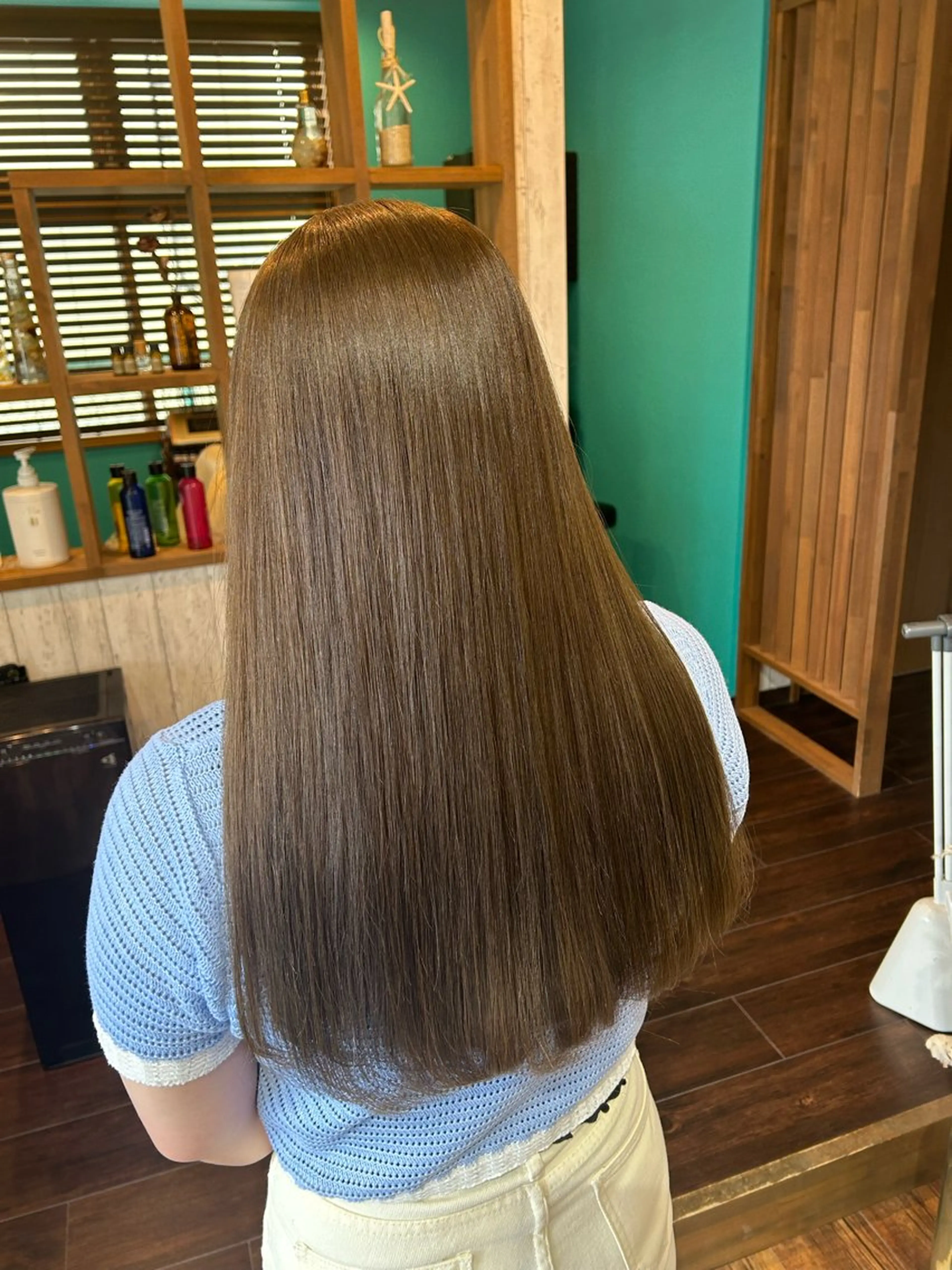 ロング カラー 早坂 さくらのヘアスタイル