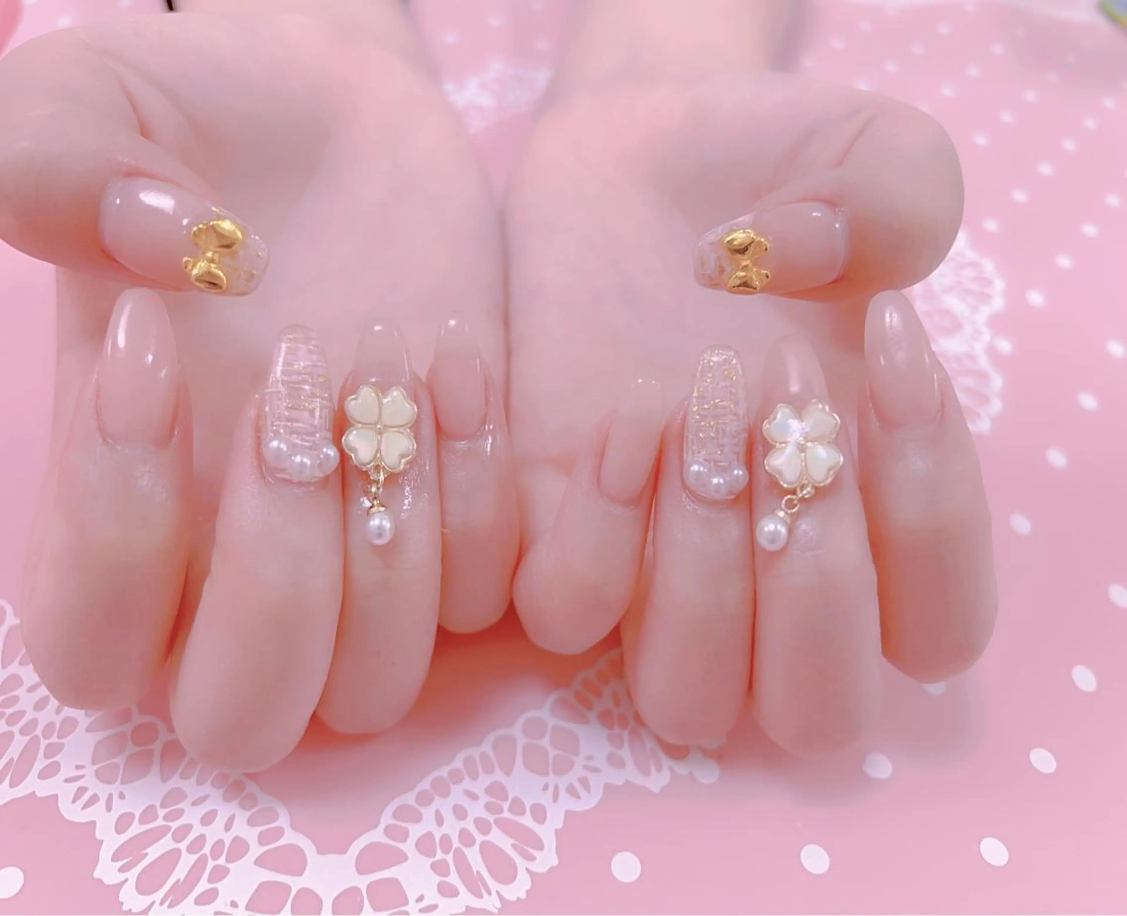 ネイル はぴねす所属・横浜 美夢のネイルデザイン