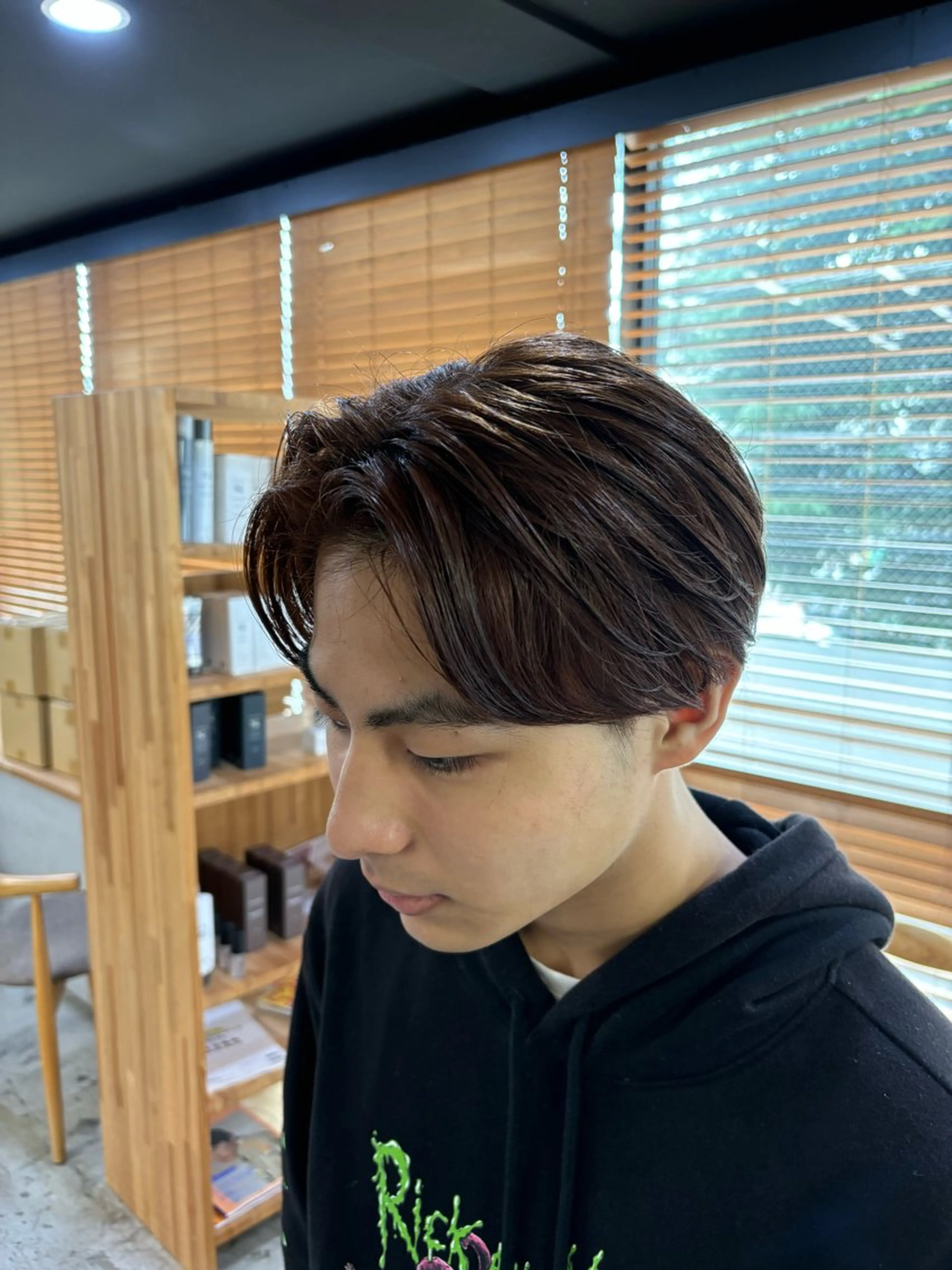 ミディアム パーマ mono / Manatoのヘアスタイル