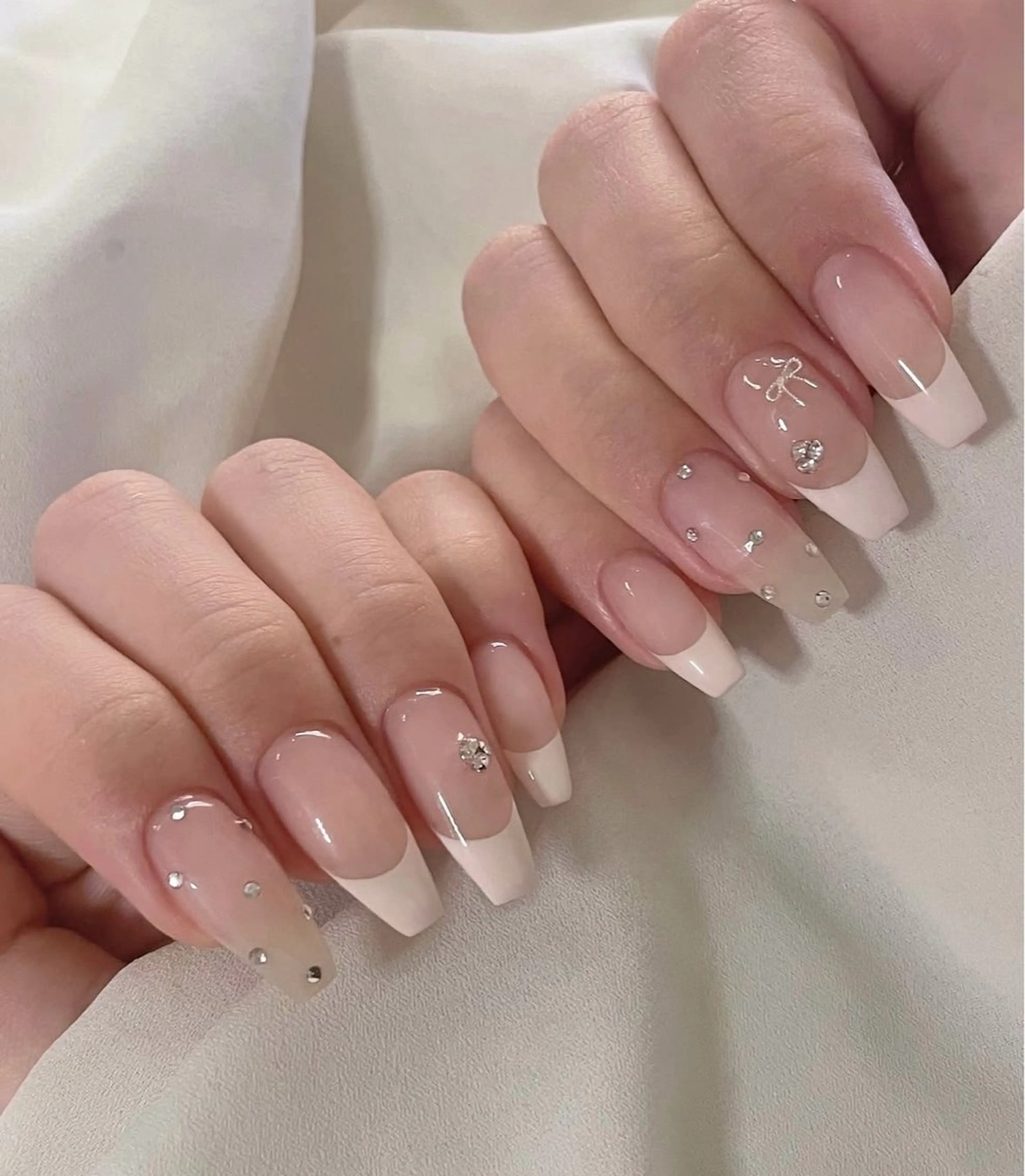ネイル MOON nailsのネイルデザイン