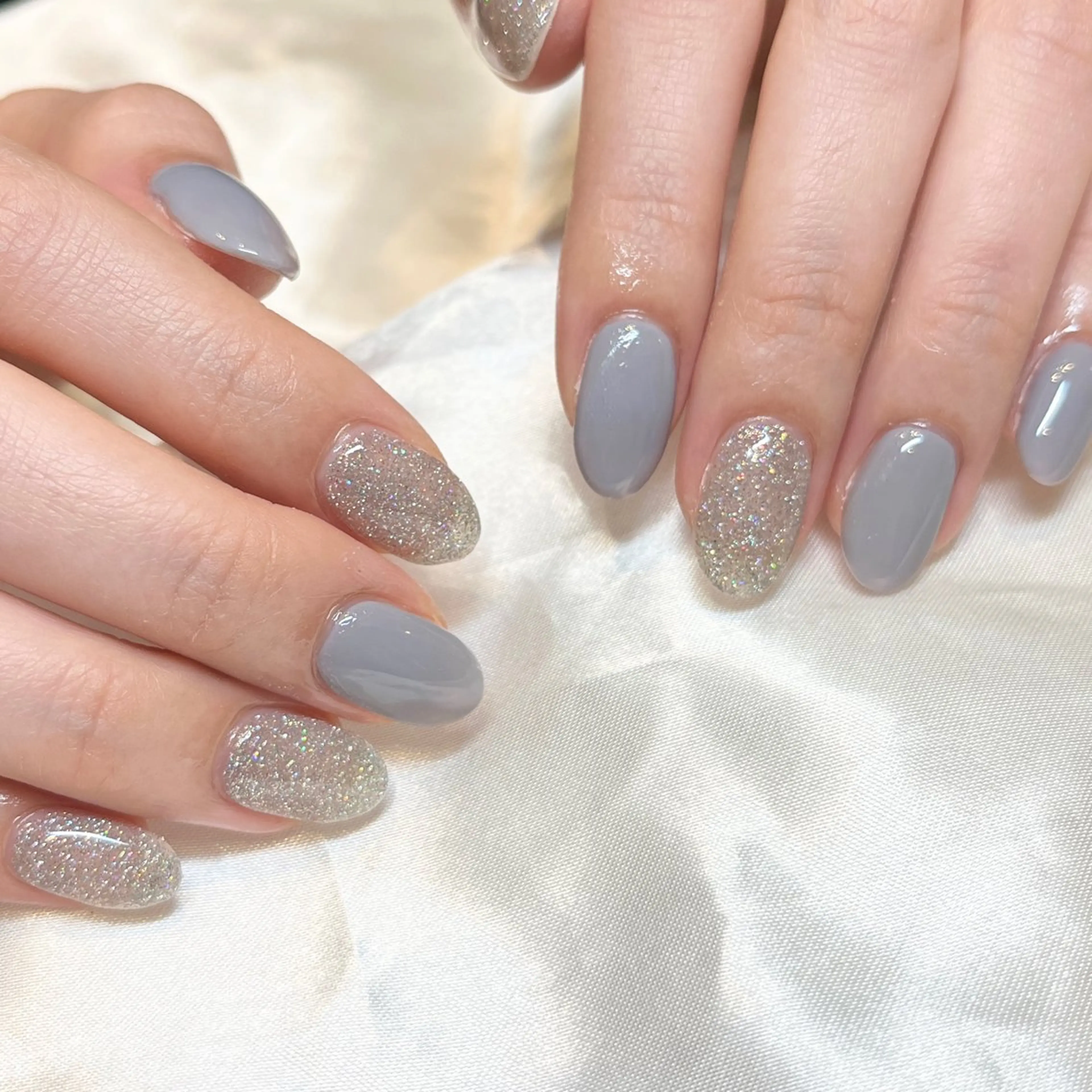 ネイル ブルー ジェルネイル ラメ(グリッター) ワンカラーネイル パラジェル ハンドネイル aitas | nanamiのネイルデザイン