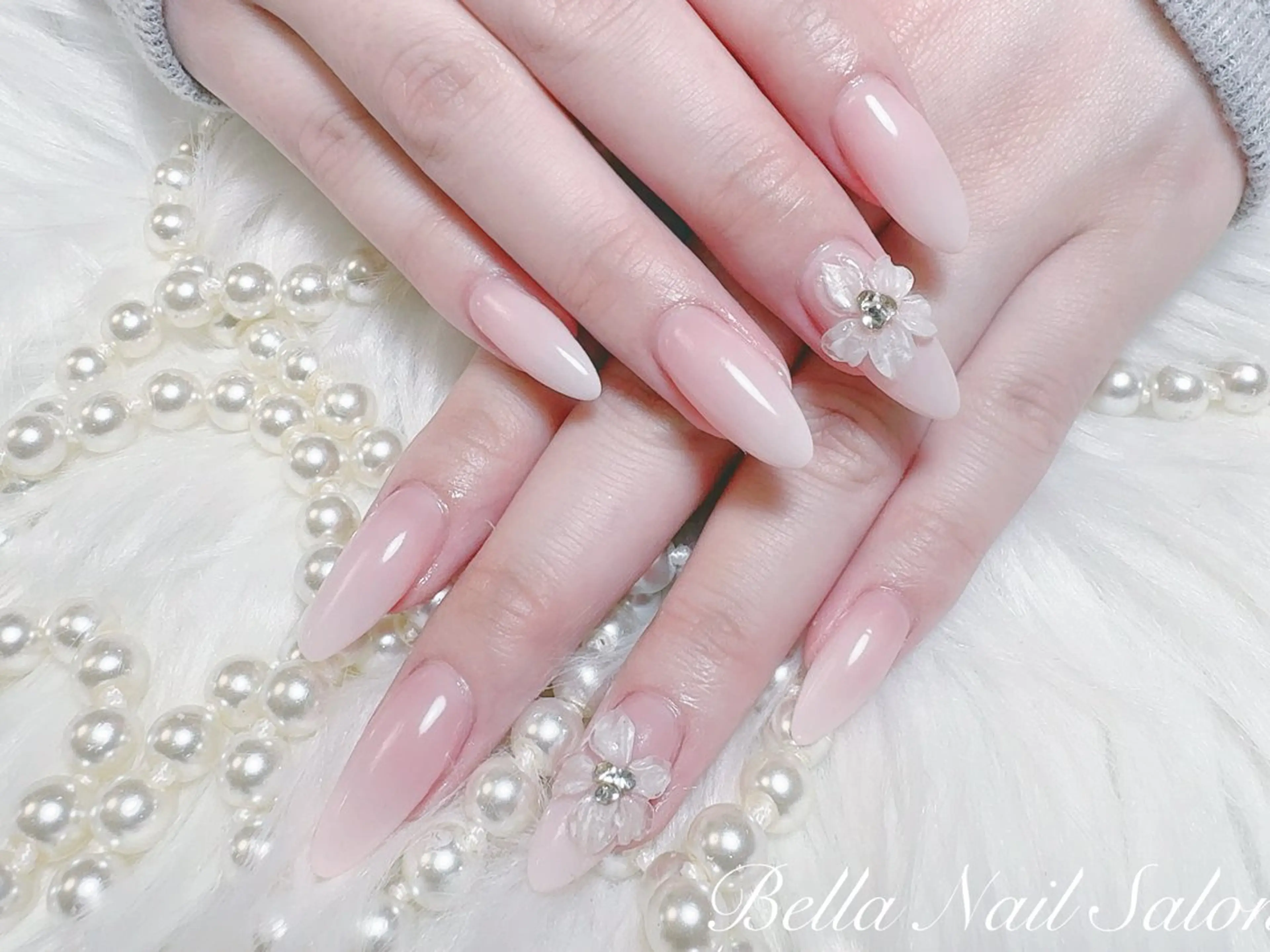 ネイル ハンドネイル Bella Nail Salonパラジェルのネイルデザイン