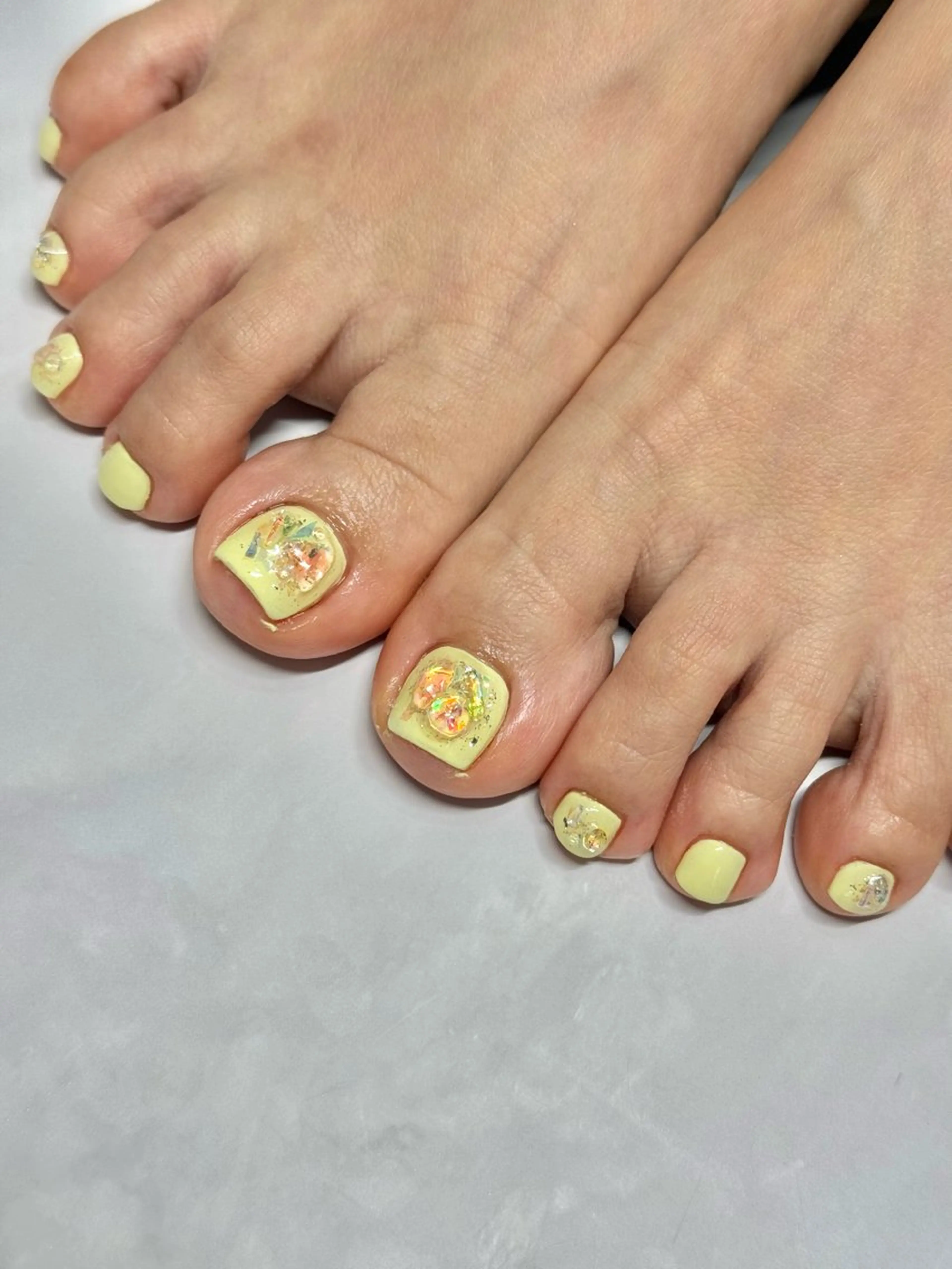 ネイル フットネイル 吉永 佑香のネイルデザイン