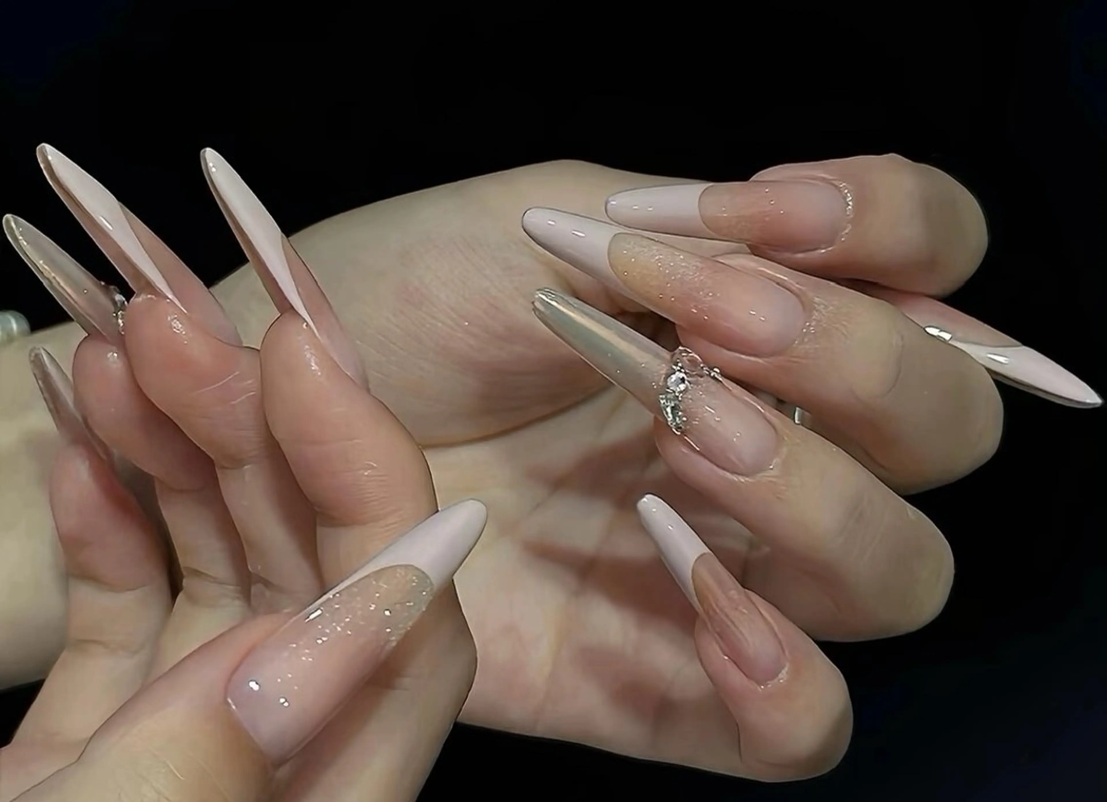 ネイル チークネイル 長さ出し フレンチネイル ガーリー 韓国ネイル sun nail池袋 モデル募集のネイルデザイン