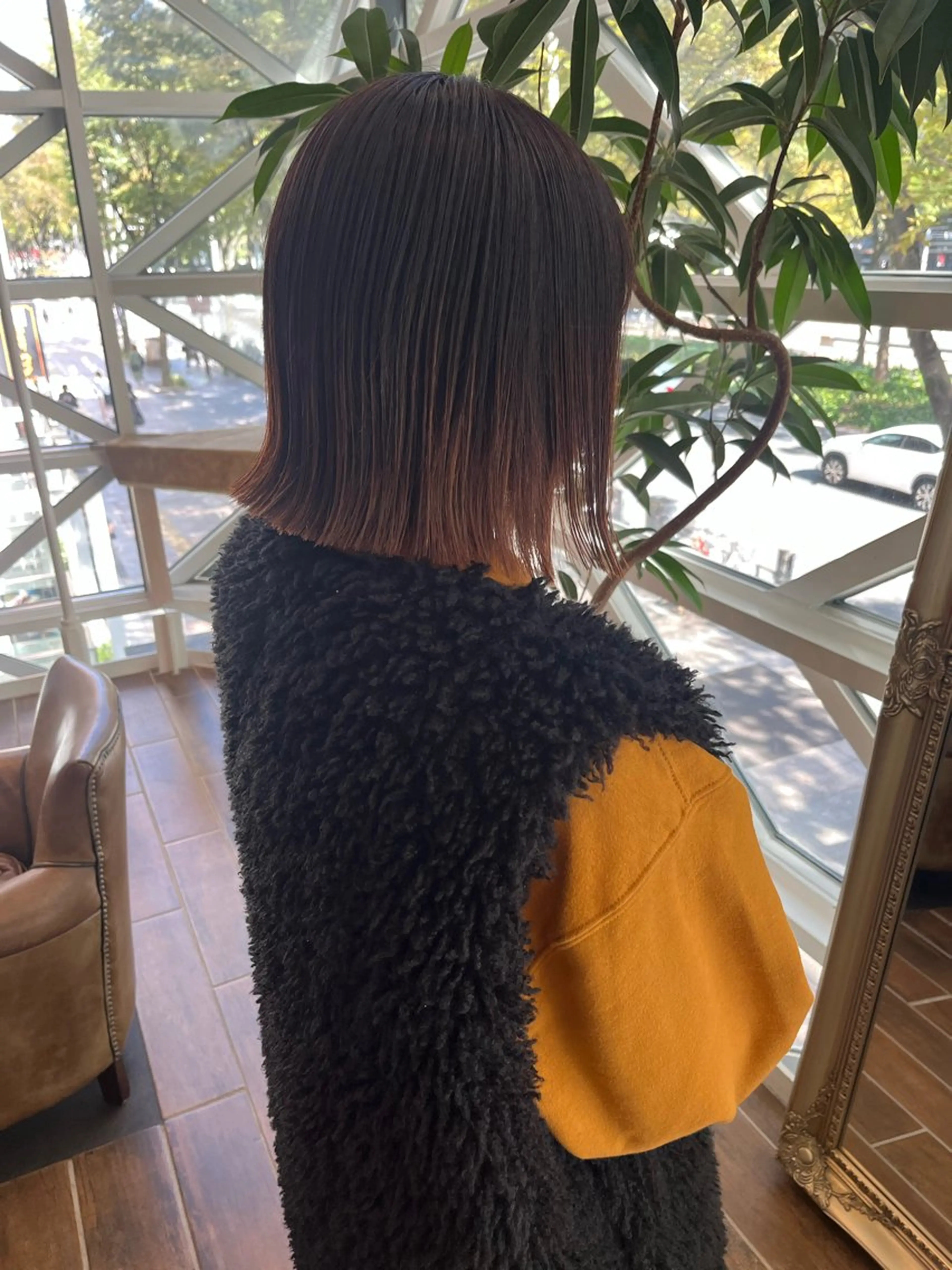 ミディアム 切りっぱなしボブ ボブ カット 酸性ストレート/ 暖色カラー/ココネのヘアスタイル