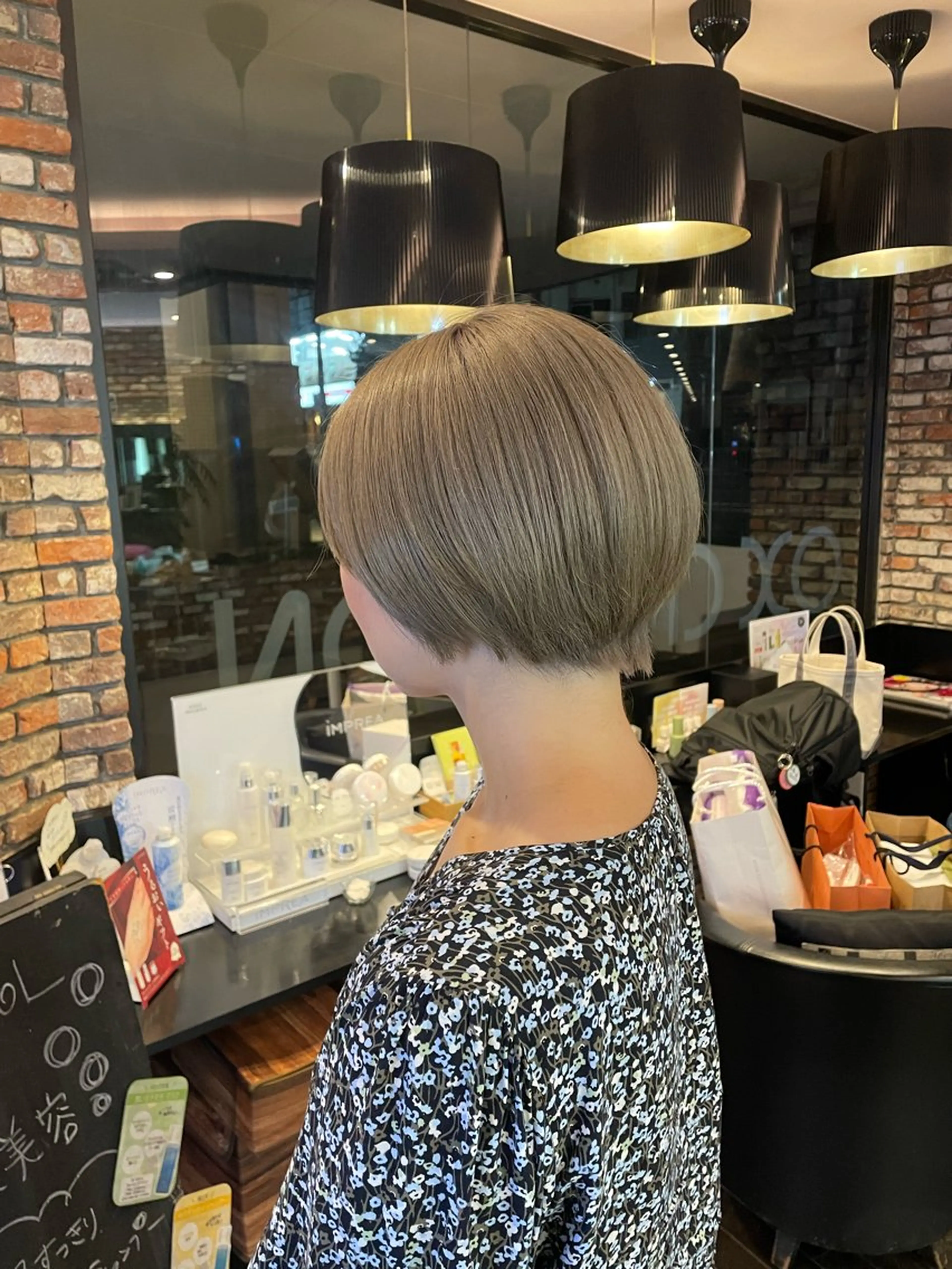 ショート ショートヘア ショート 顔周りレイヤー/マオのヘアスタイル