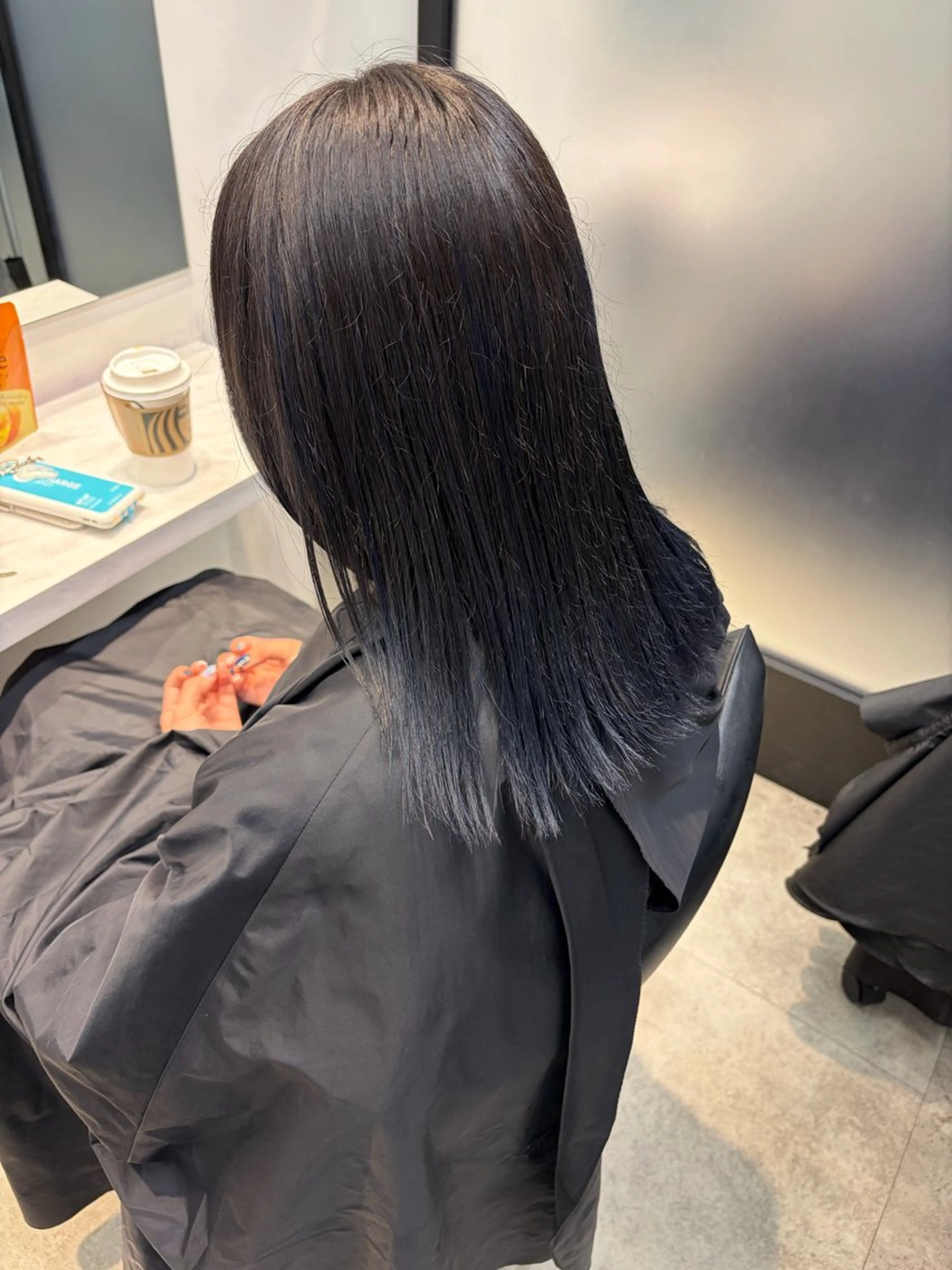 ミディアム カラー FUJII MARINのヘアスタイル