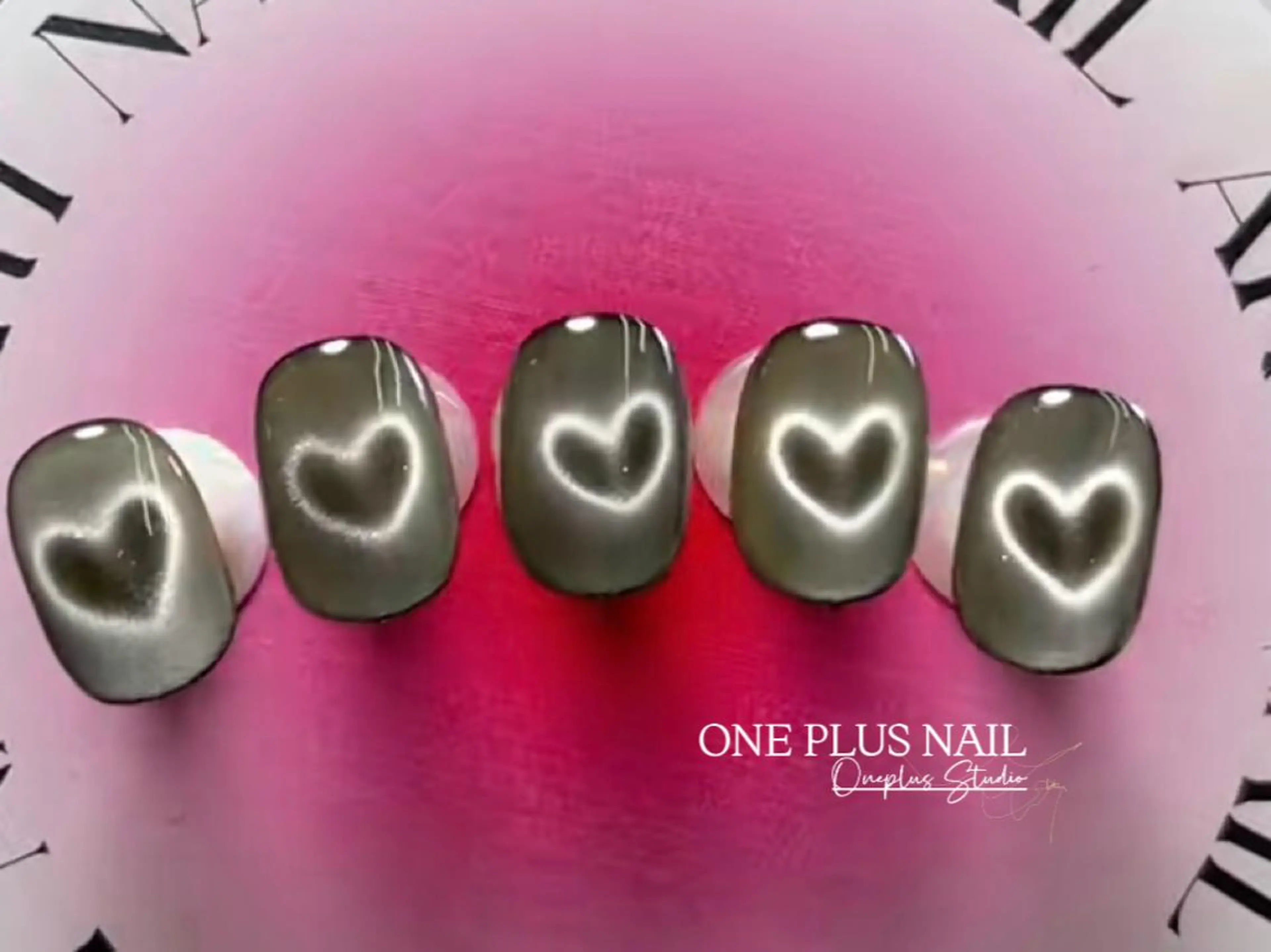 ネイル アートネイル オーロラネイル ガーリー キラキラネイル 韓国ネイル One plus StudioNailのネイルデザイン