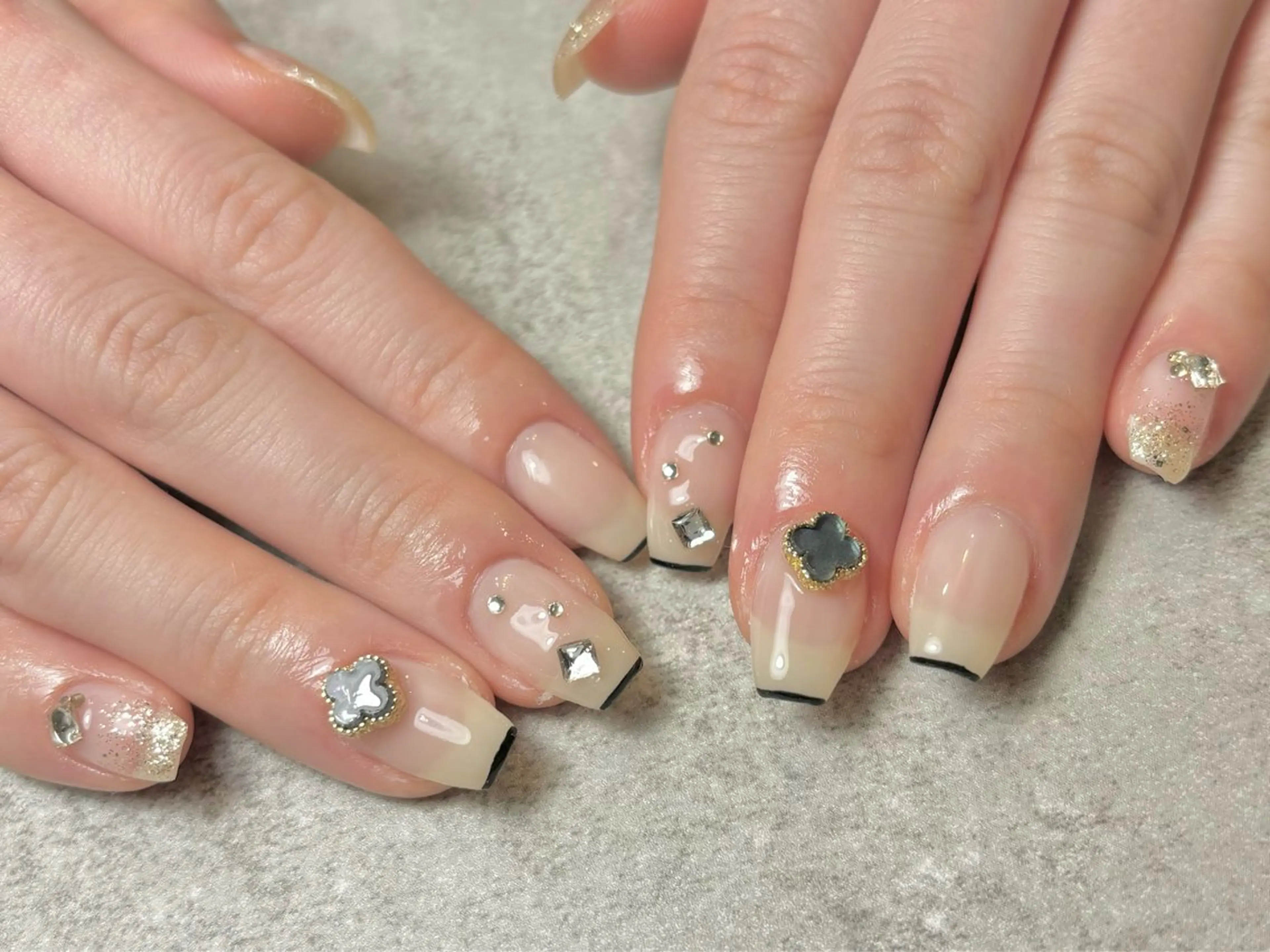 ネイル ハンドネイル charmant momokaのネイルデザイン