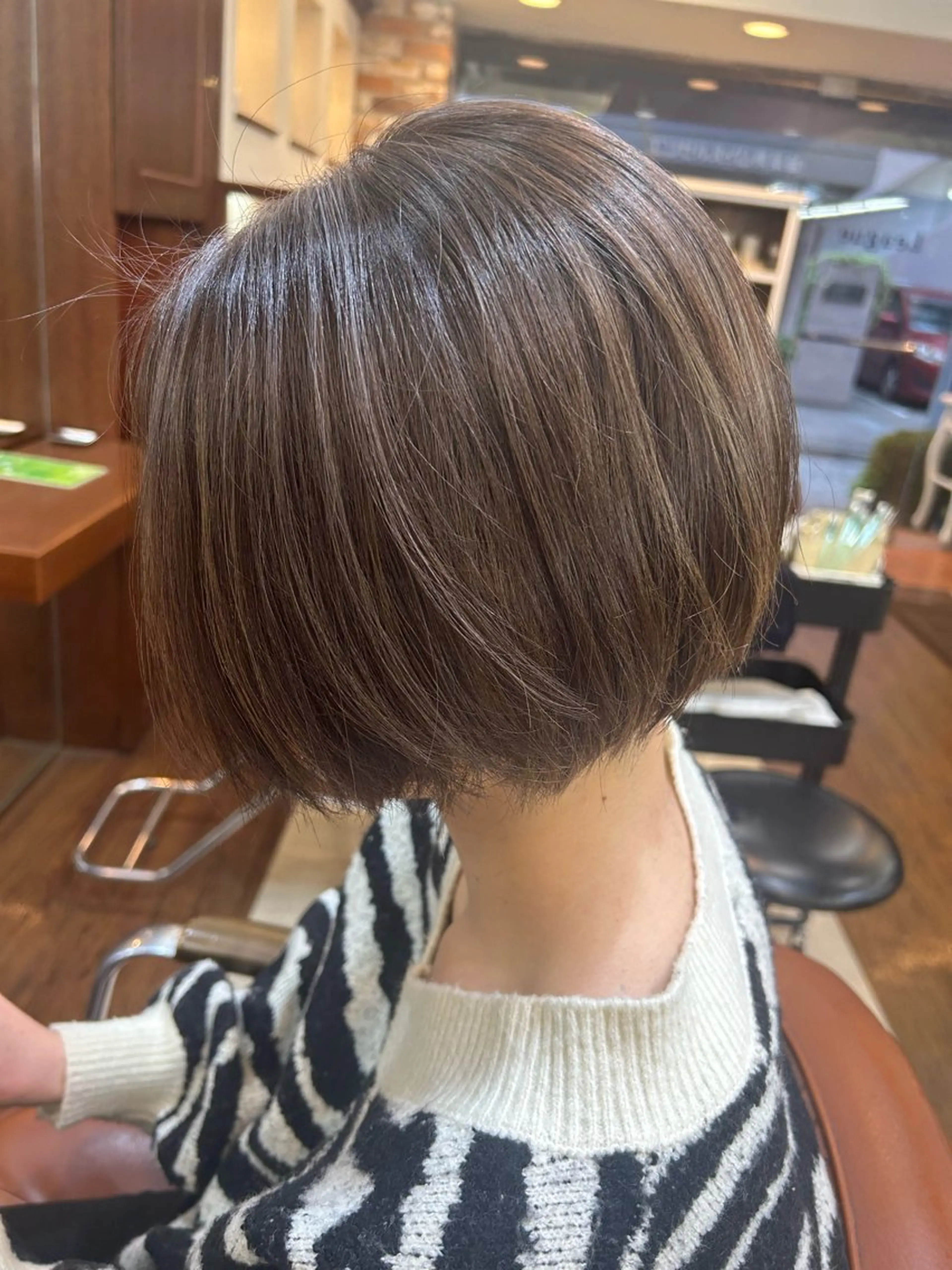 ショート カラー カット ヘアカラー トリートメント 大八木 美咲のヘアスタイル