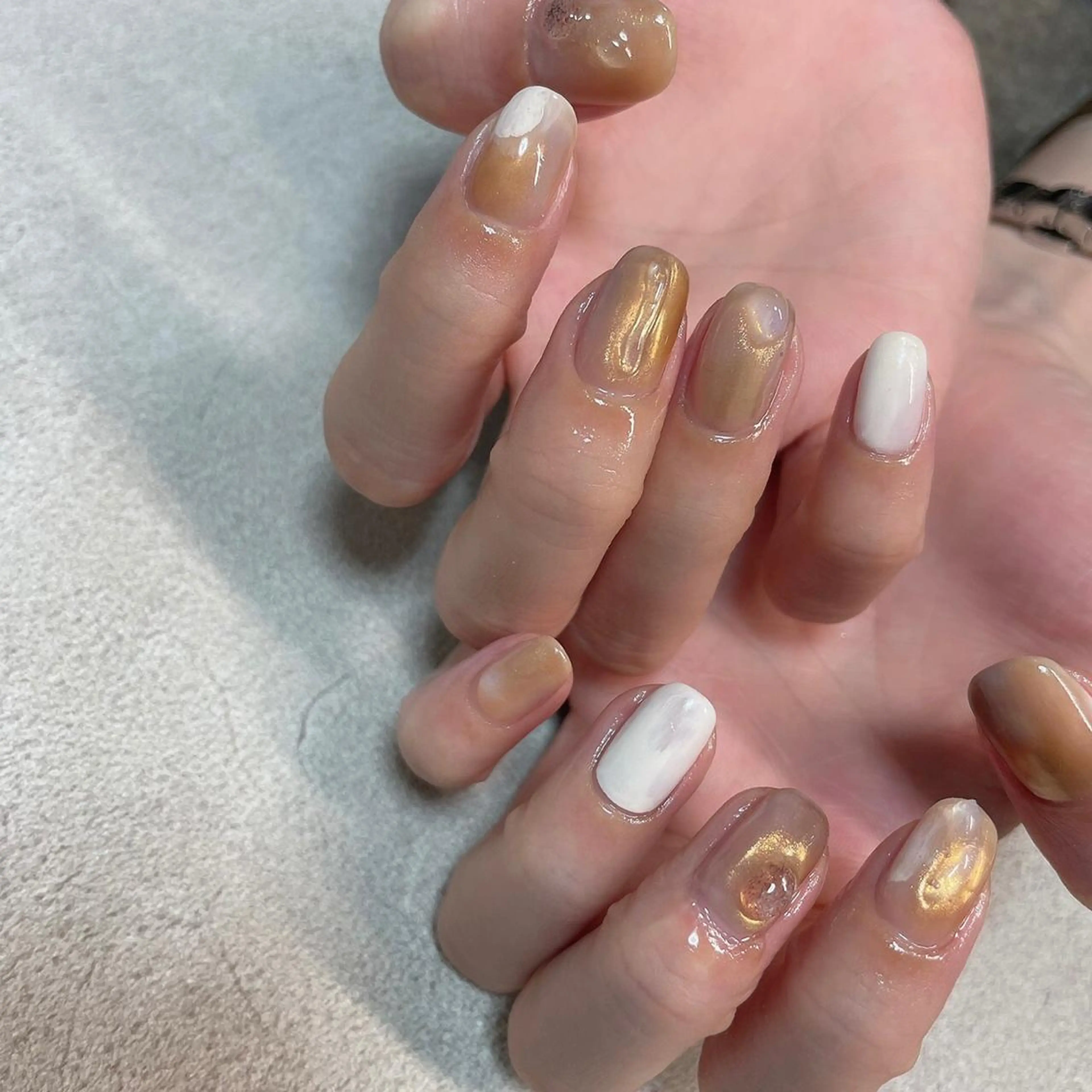 ネイル ホワイト ハンドネイル lilbondir. chiharuのネイルデザイン