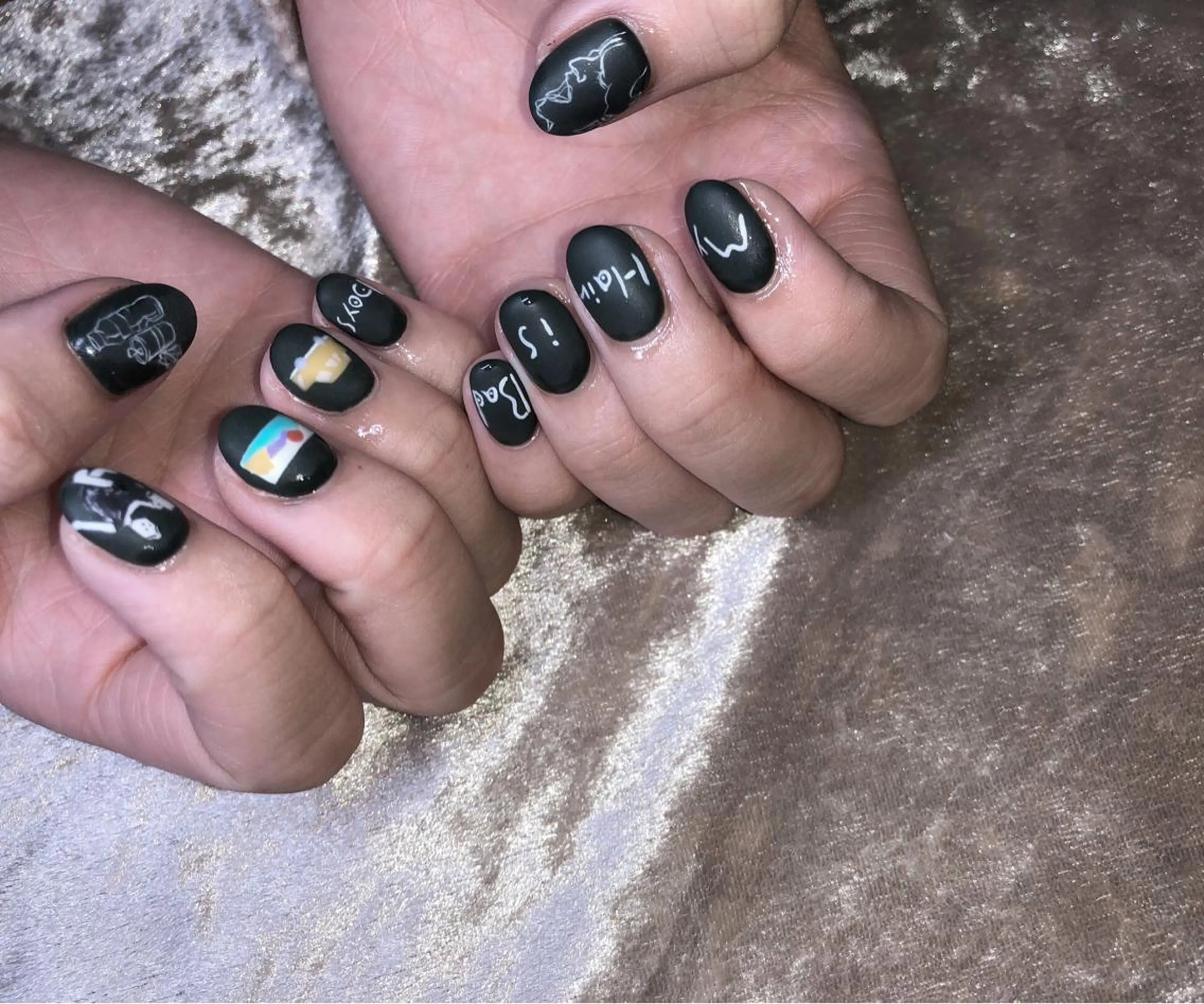 ネイル グリーン マットネイル パラあり！フィルイン 美フォルムのネイルデザイン