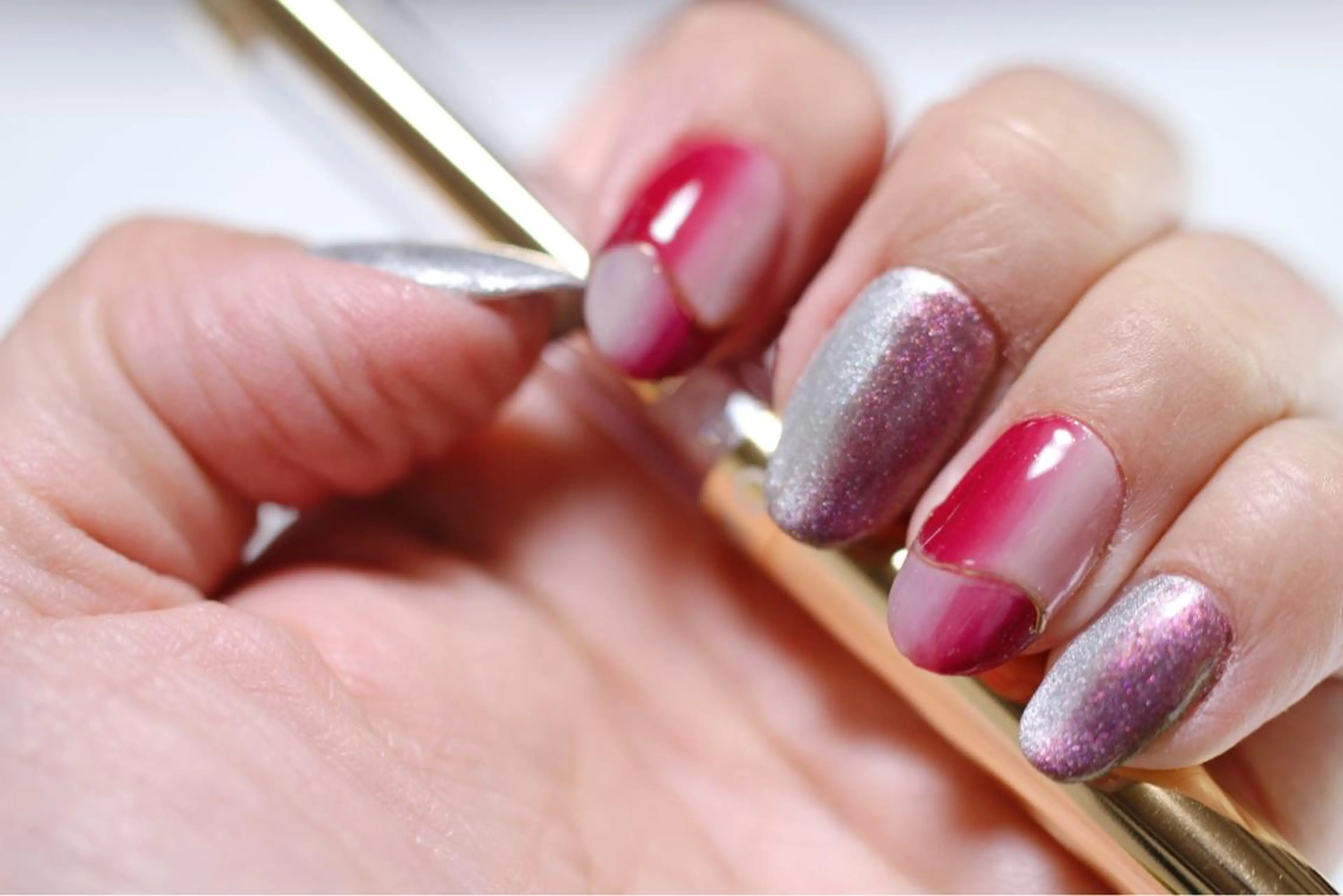 ネイル フレンチネイル ジェルネイル マグネットネイル オンブレフレンチ ママリンド　志村坂上店所属・しみ えんのネイルデザイン