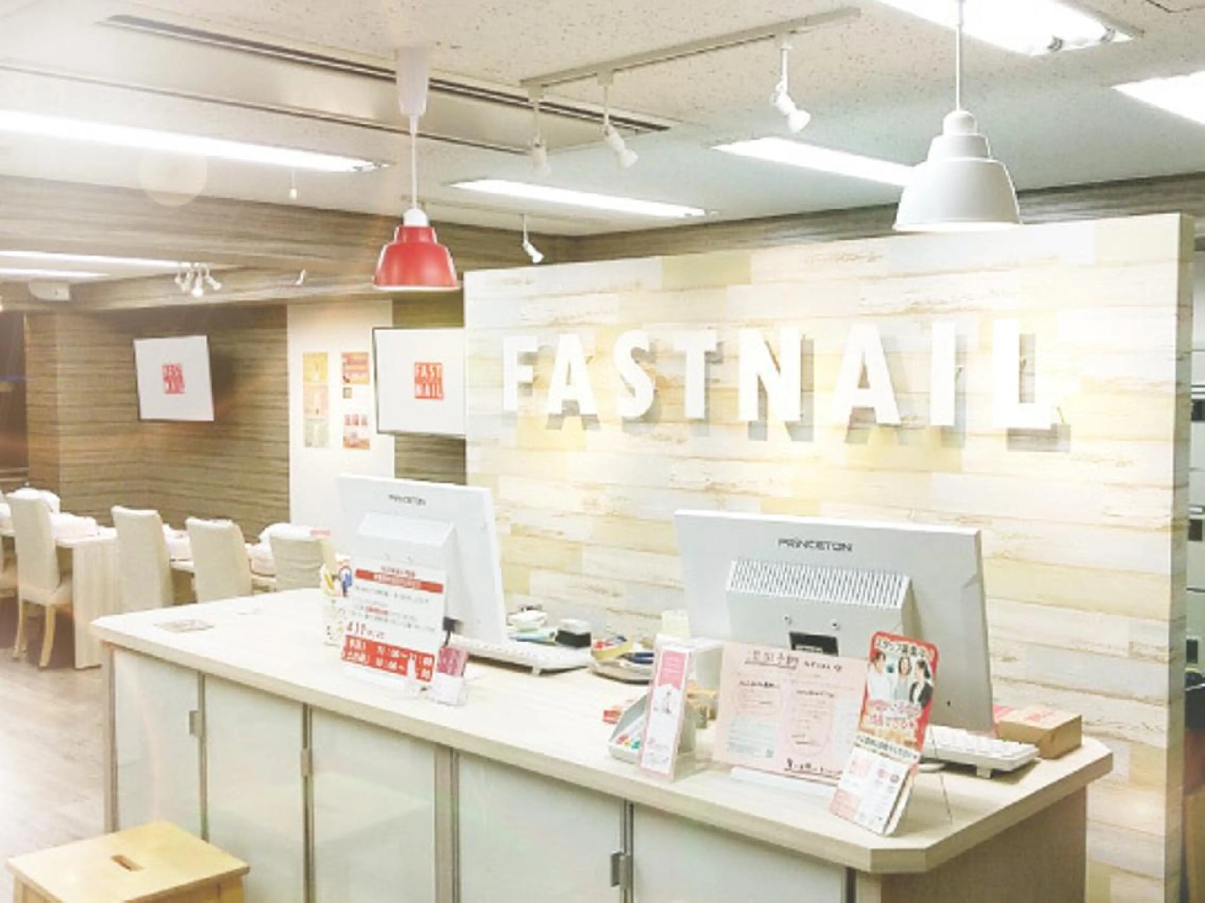 ネイル ファストネイル グランエミオ所沢店のネイルデザイン