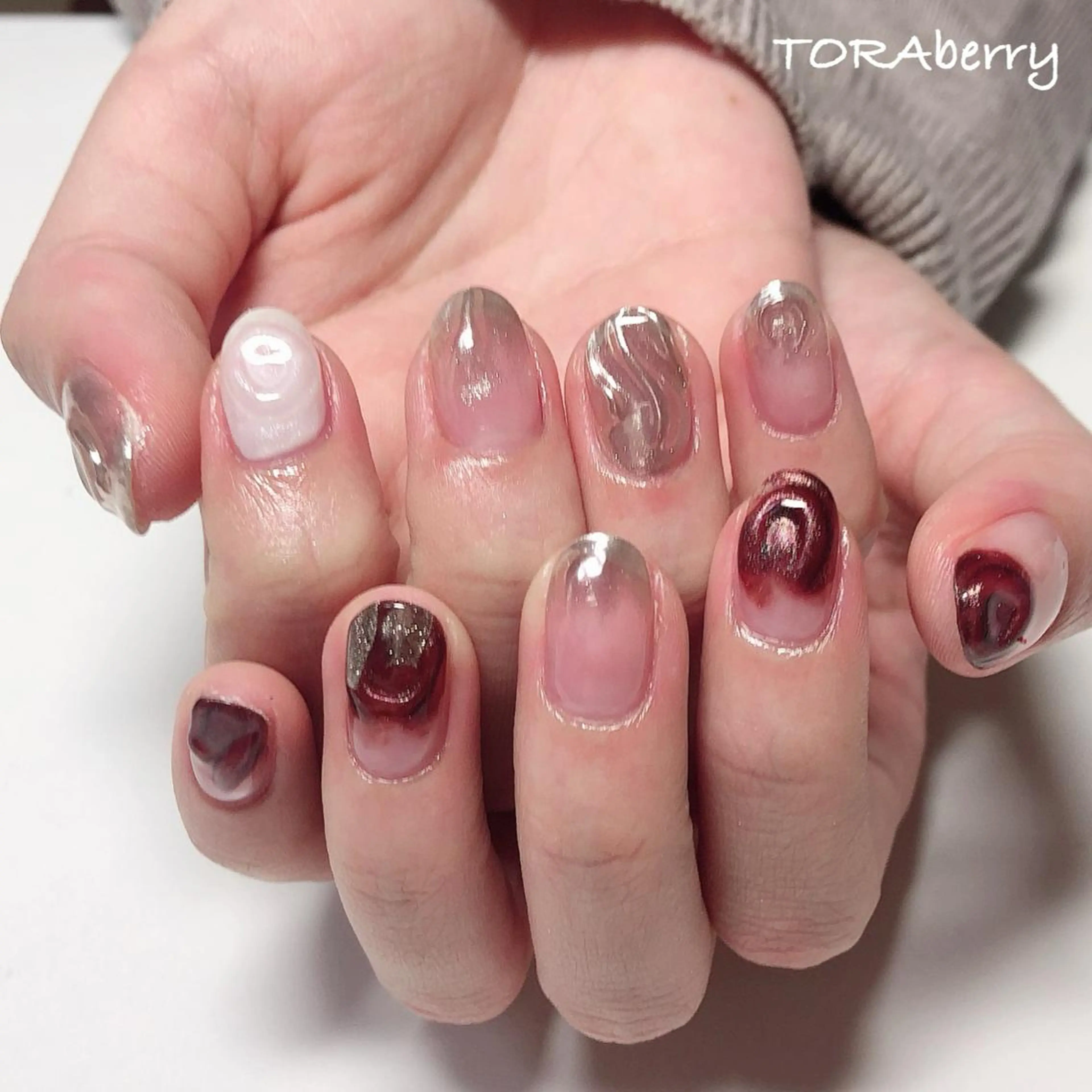 ネイル ミラーネイル ハンドネイル ネイリスト なつみのネイルデザイン