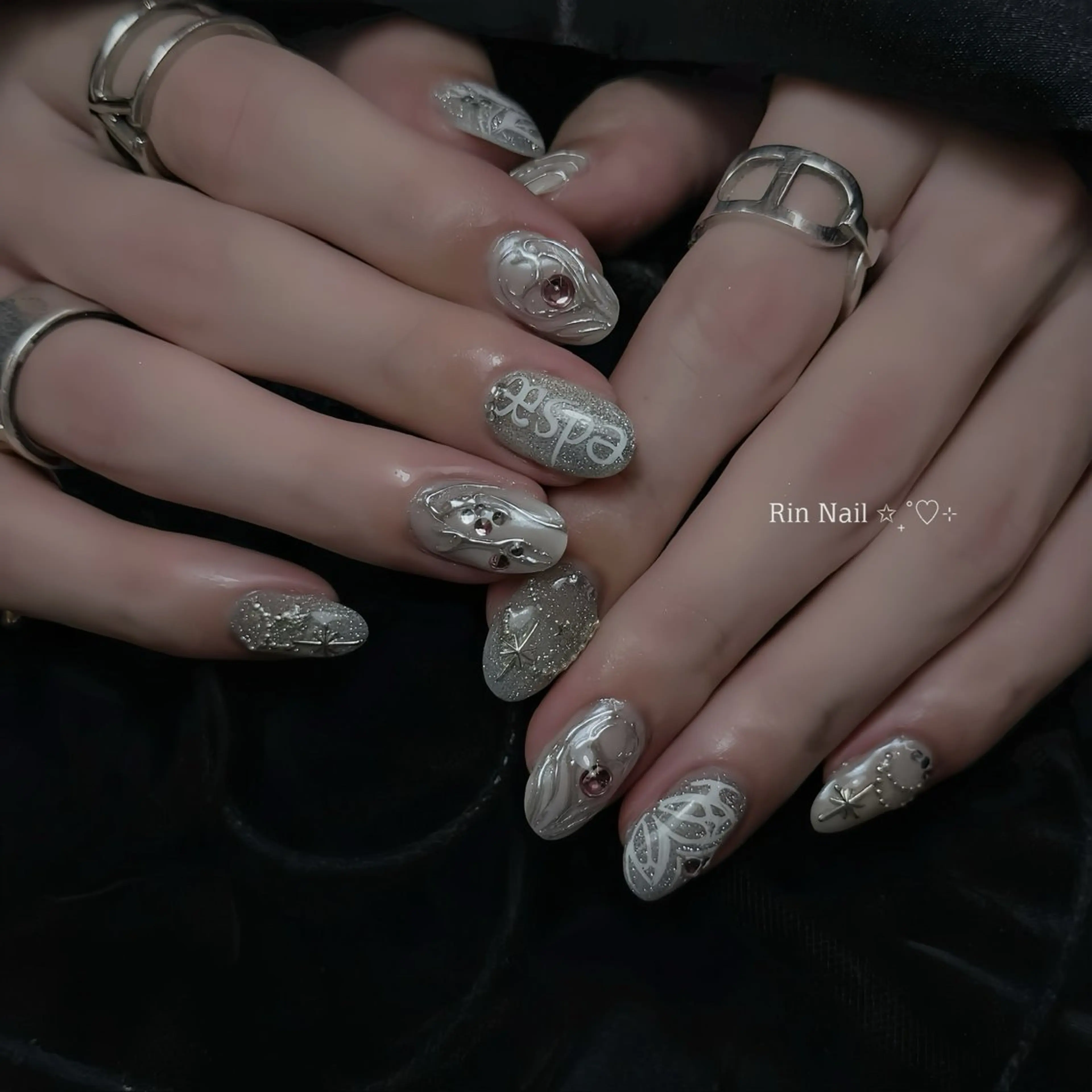 ネイル ボルドー フレンチネイル グラデーション キラキラネイル 韓国ネイル ハンドネイル Rin Nail Shinokuboのネイルデザイン