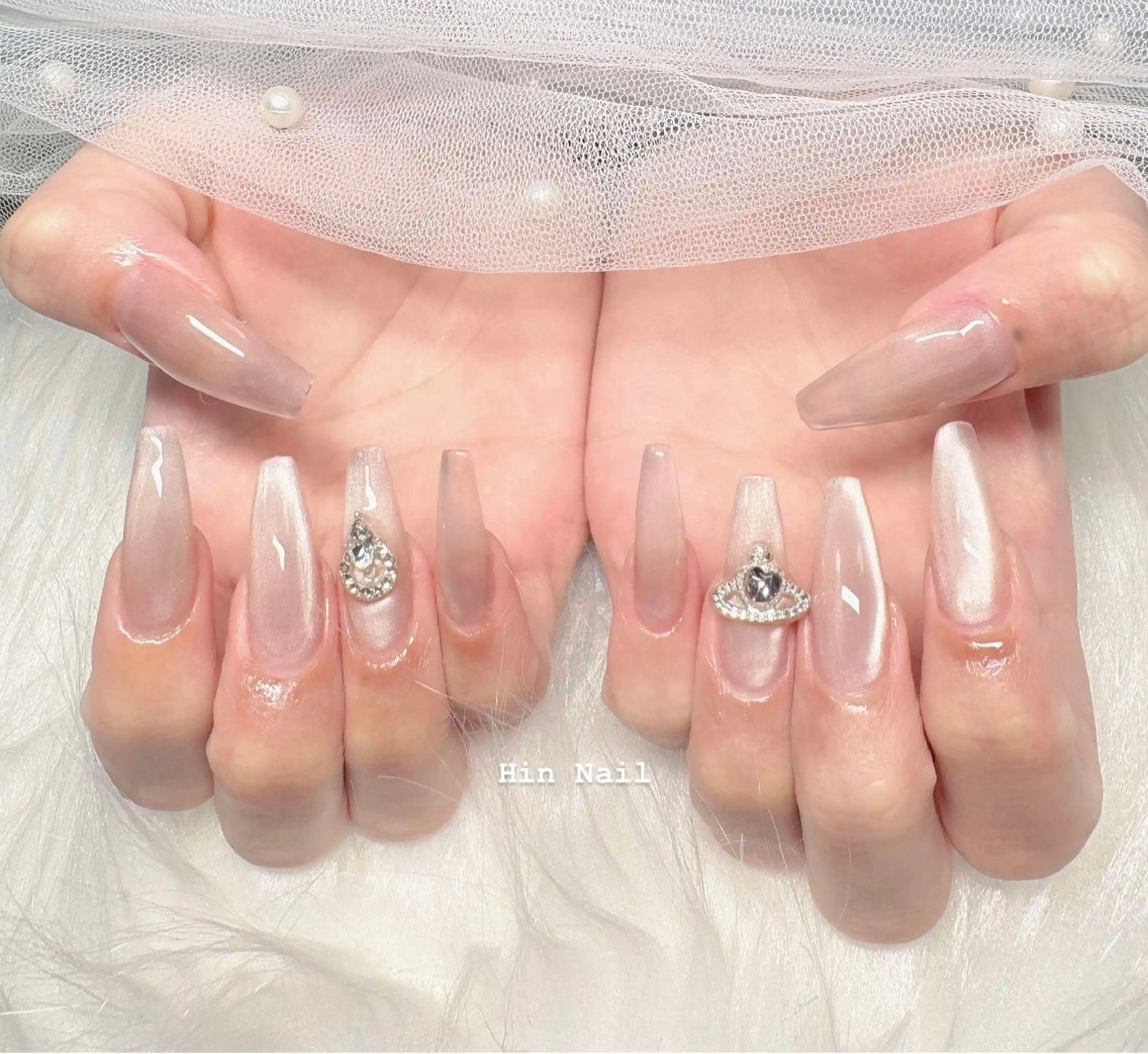 ネイル ハンドネイル Hin Nailsのネイルデザイン