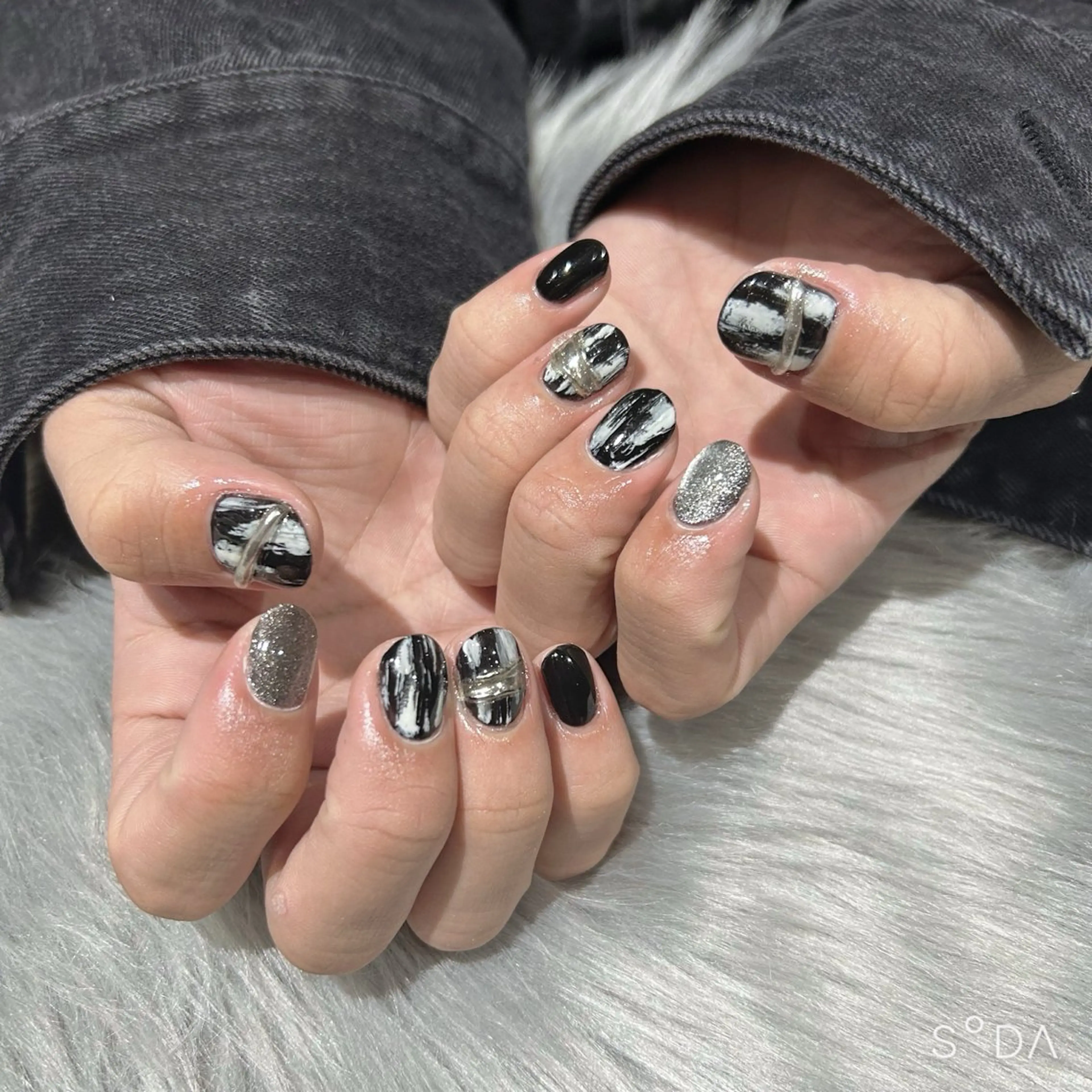 ネイル マグネットネイル メンズネイル ミラーネイル ニュアンスネイル ショートネイル ハンドネイル ぷりゅねる 心斎橋のネイルデザイン