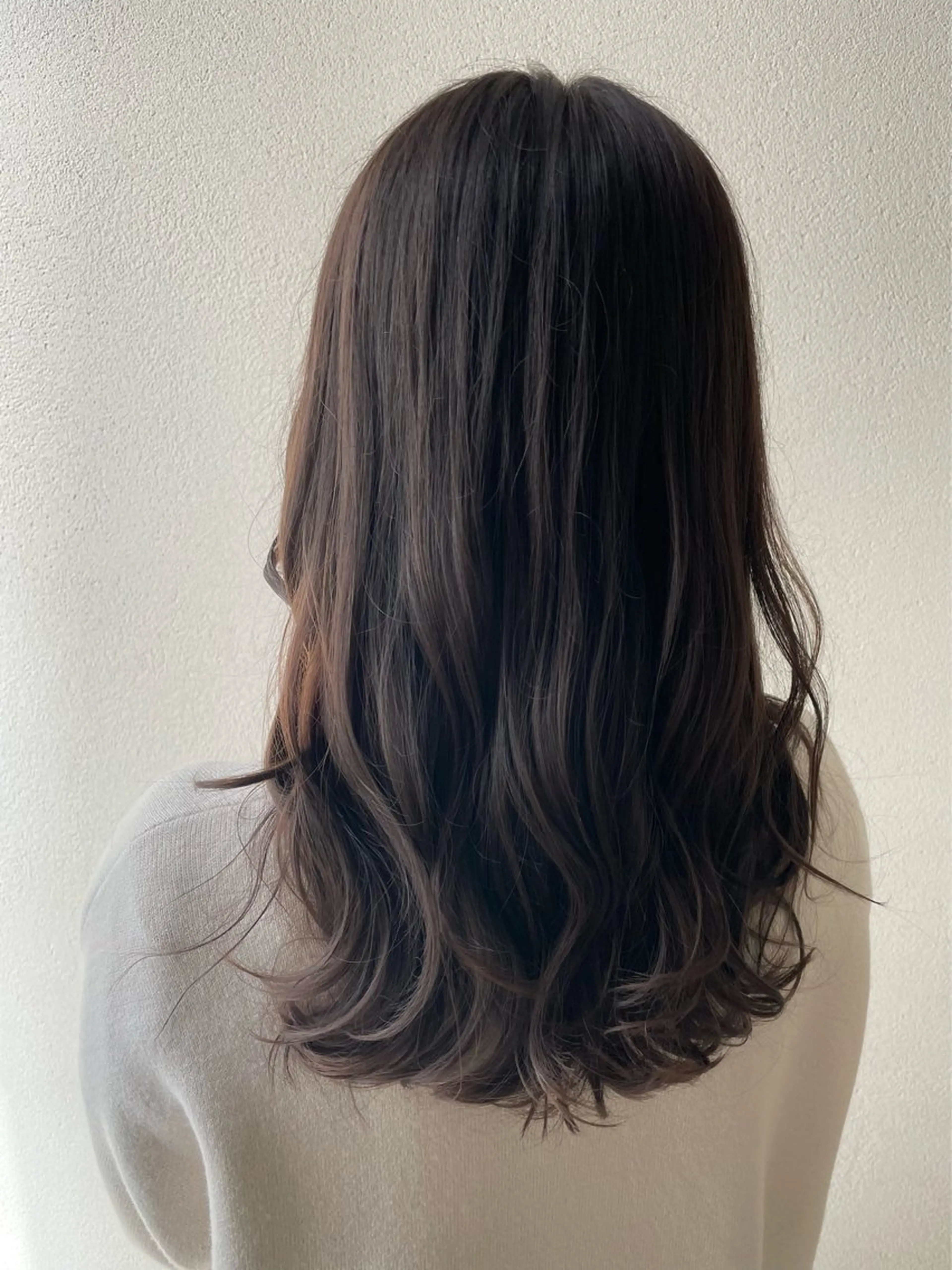 ロング カラー アッシュ アッシュブラウン ブラウンカラー 沢田 瞳のヘアスタイル