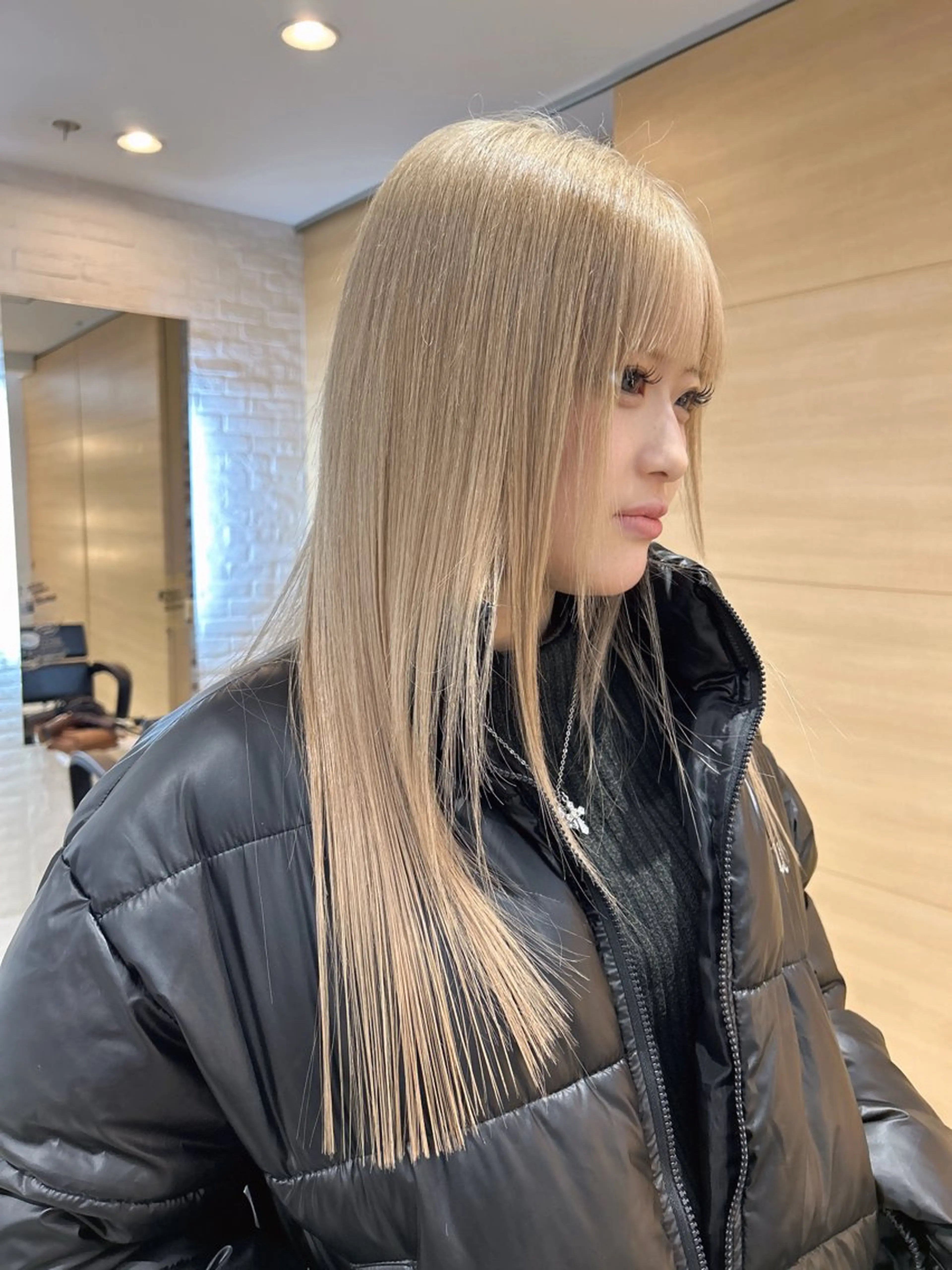 ロング カラー ハイトーンカラー 髪質改善 トリートメント 🍀透明感抜群🍀/ ハイトーンカラーのヘアスタイル